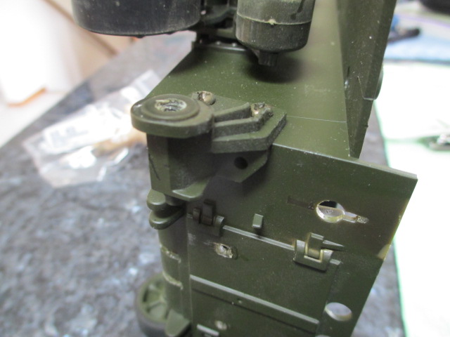 Idler mounts are screw mounted in tandem with the hull brace