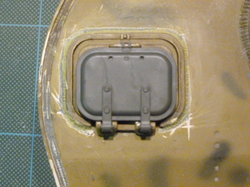 09 Tamiya loaders hatch overlaid over HL example.jpg (126.66 KiB) Viewed 3962 times Spot the difference !