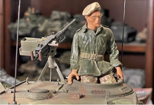 RC 1/16 M-24 Chaffee light tank- Dien Bien Phu 1954 - Build