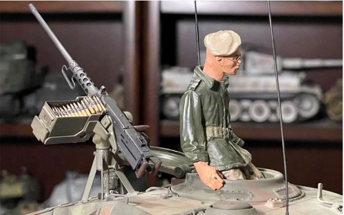 RC 1/16 M-24 Chaffee light tank- Dien Bien Phu 1954 - Build