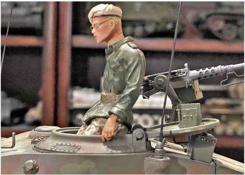 RC 1/16 M-24 Chaffee light tank- Dien Bien Phu 1954 - Build