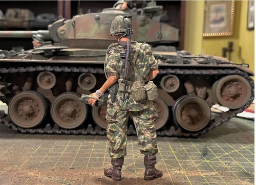 RC 1/16 M-24 Chaffee light tank- Dien Bien Phu 1954 - Build