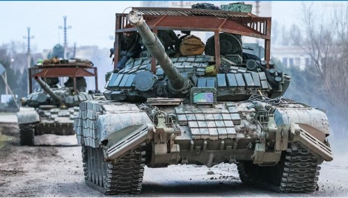 Russian tank with top slat armor