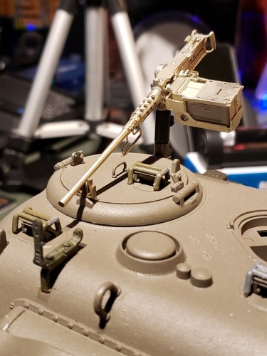 Commanders manual rangefinder made from a Tamiya and HL part...Drilling done by me....jpg