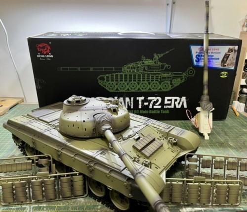 New Heng long t 72 with ERA more an S than a B RC Tank Warfare