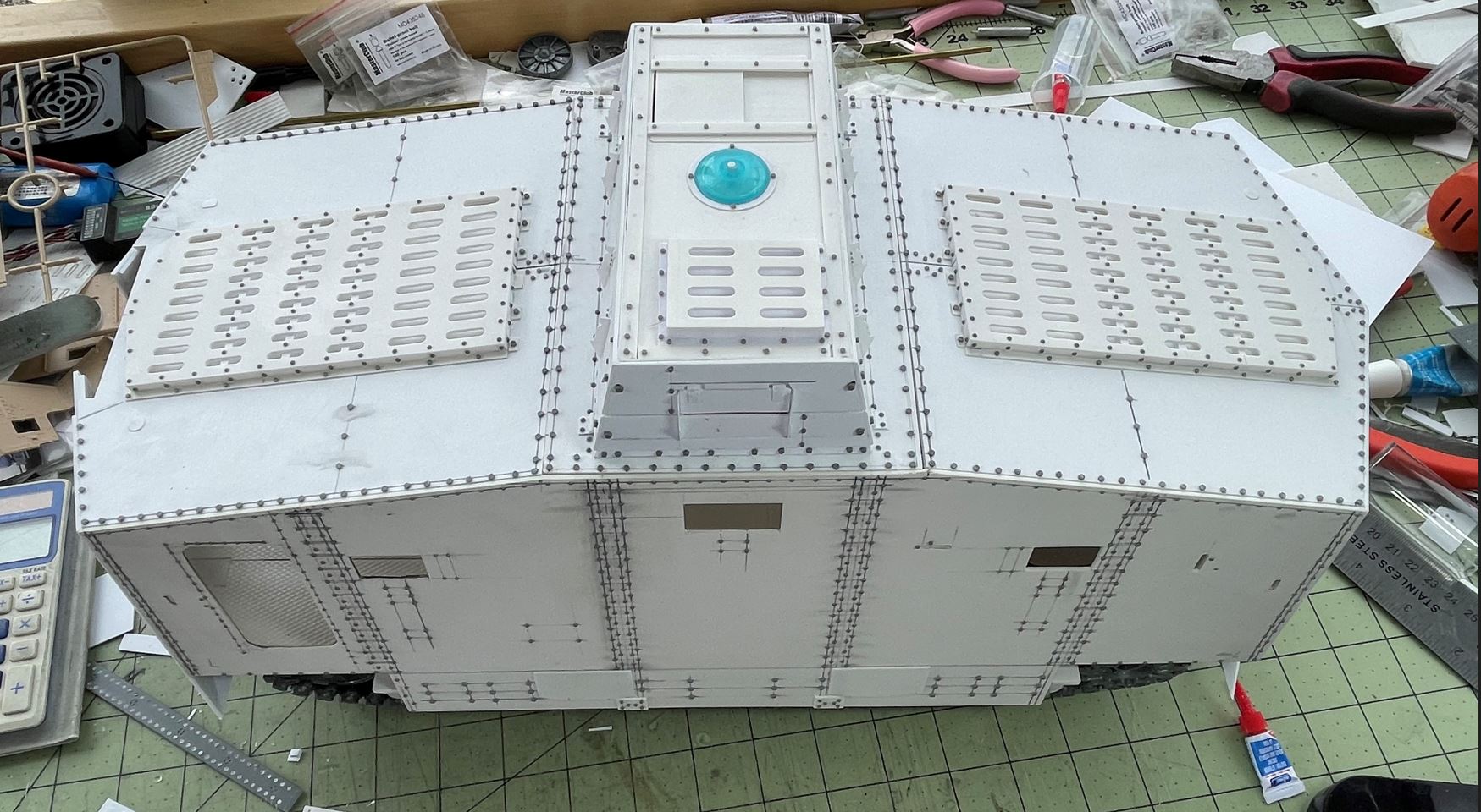 A7V German WW1 tank 1/16 RC - Build