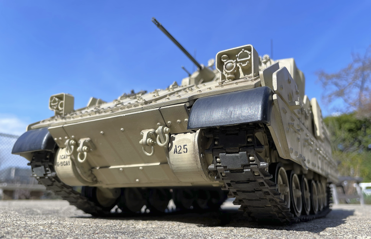 M3A3 Bradley US Cavalry Fighting Vehicle - RC 1/16 Build