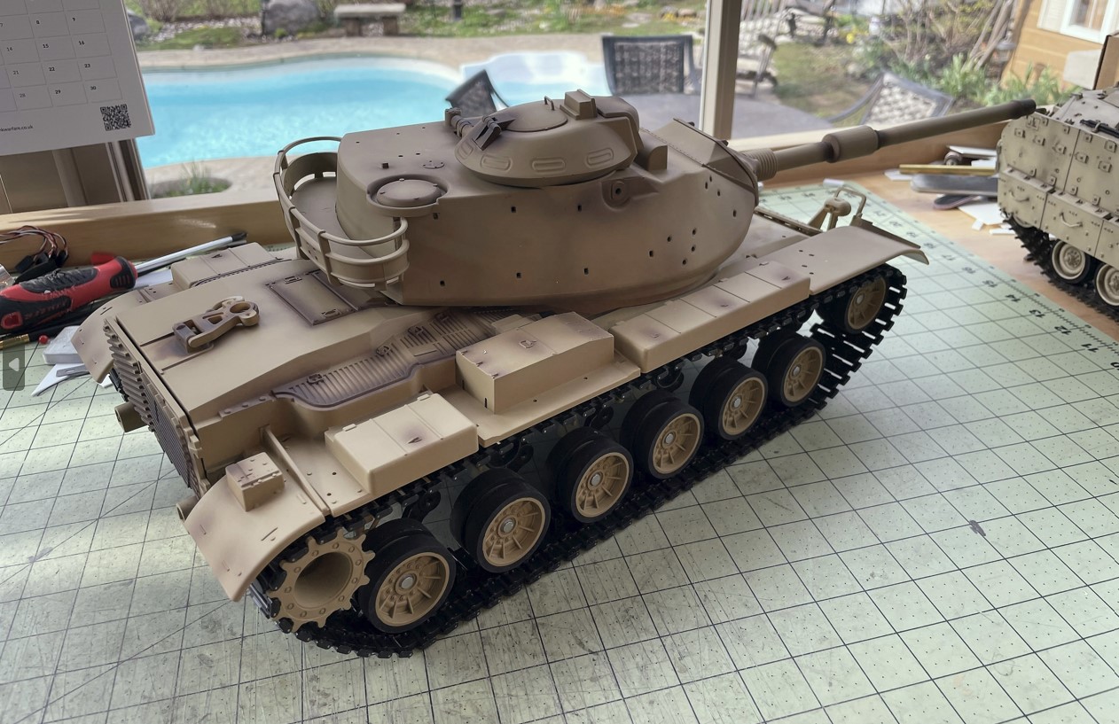 1/16 RC USMC M-60A1 US tank with ERA - Build