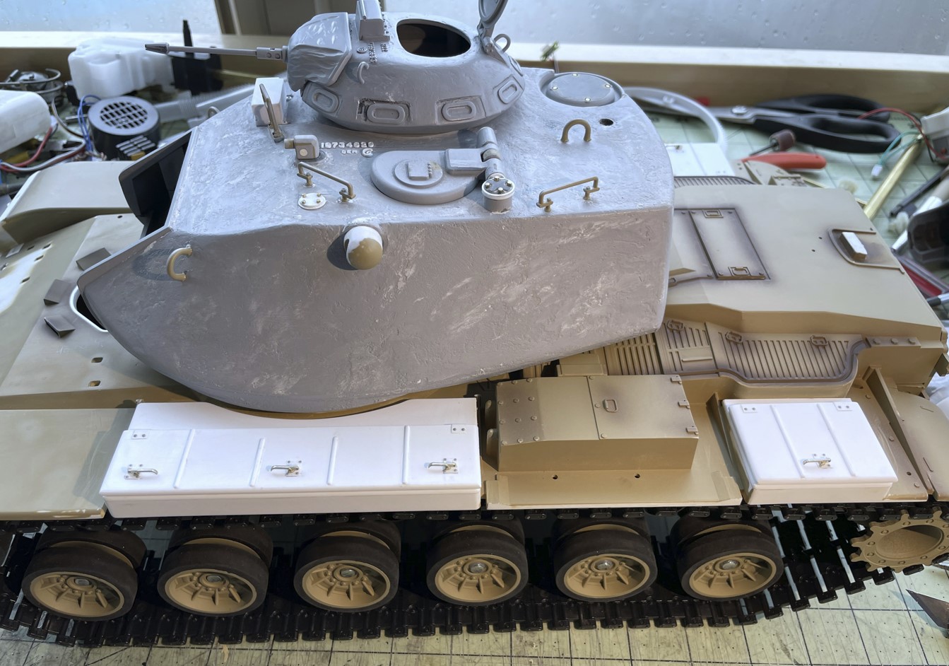 1/16 RC USMC M-60A1 US tank with ERA - Build