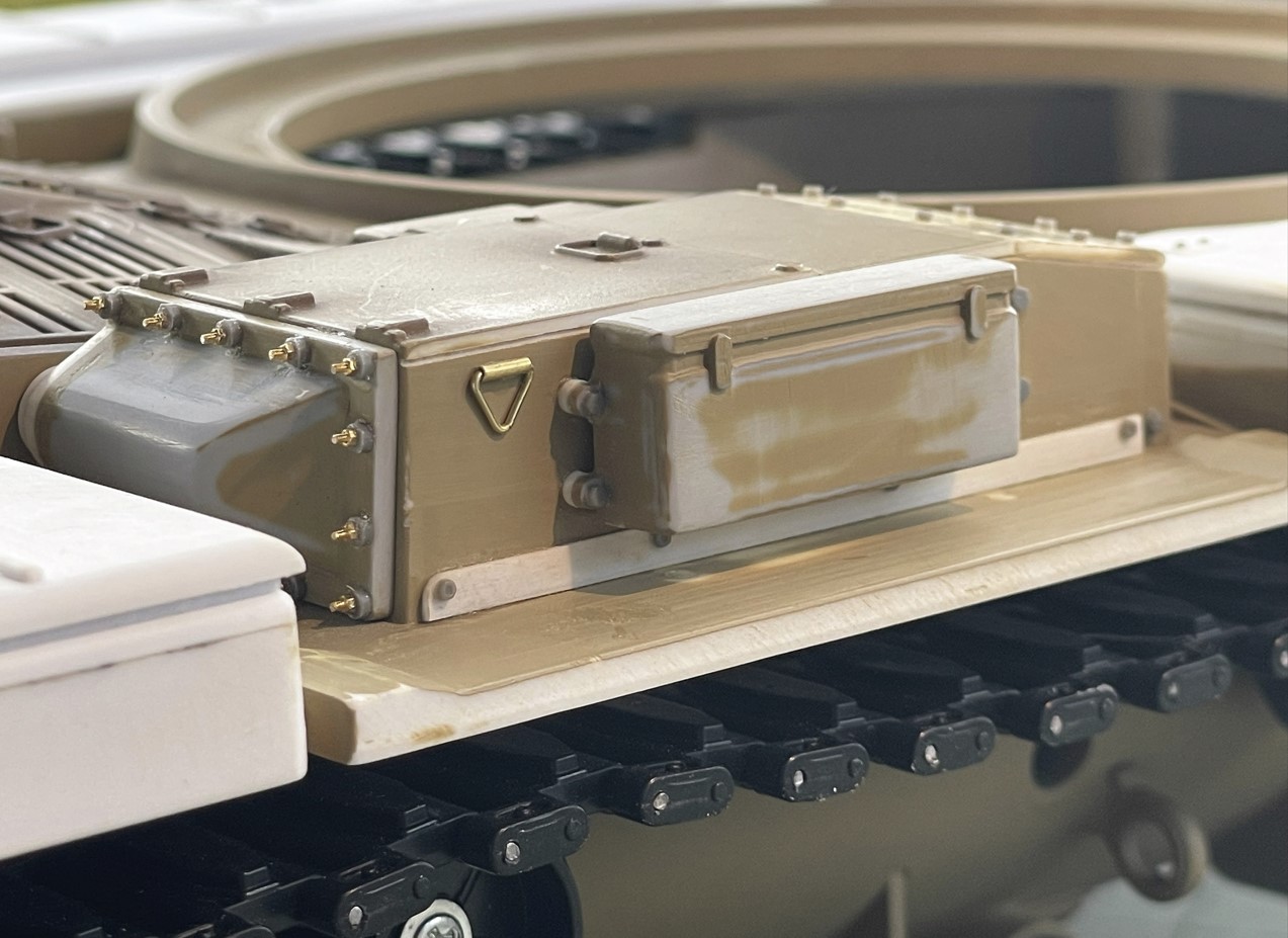 1/16 RC USMC M-60A1 US tank with ERA - Build