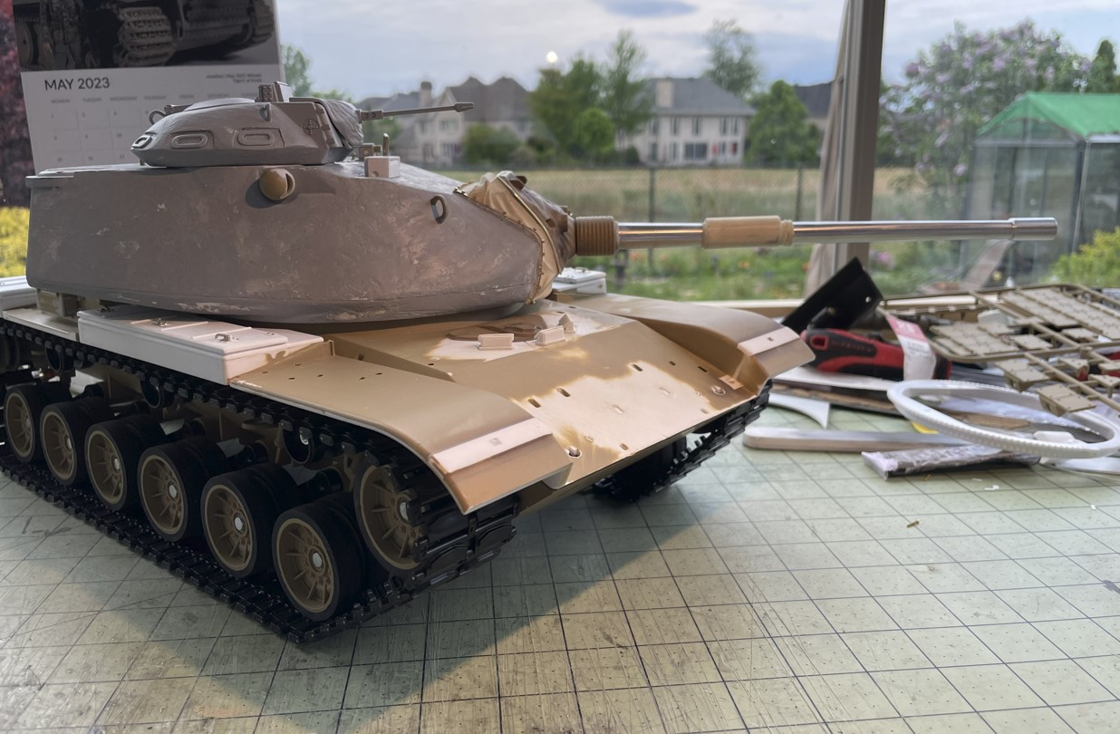 1/16 RC USMC M-60A1 US tank with ERA - Build