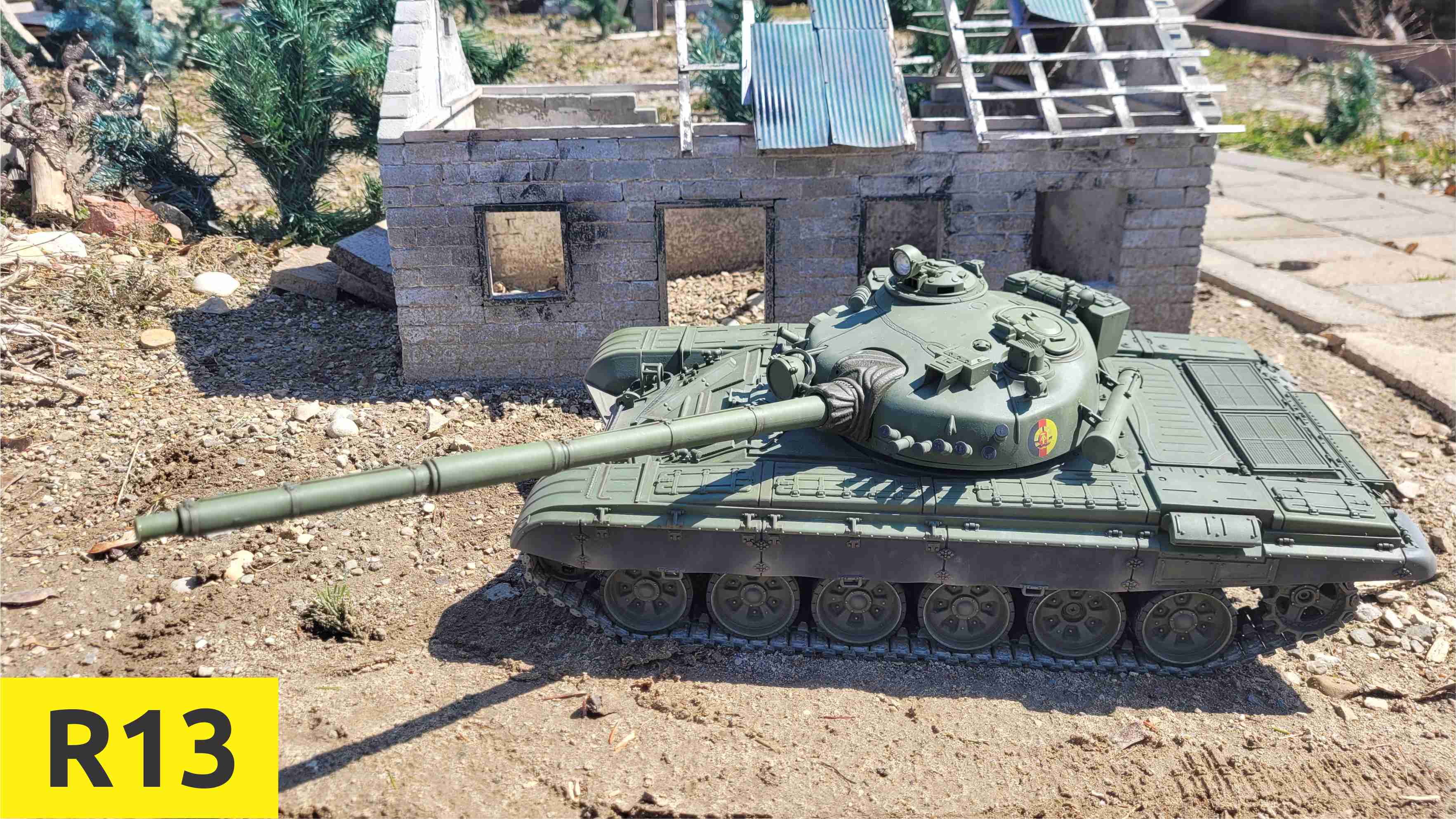 R13 East German T72.jpg