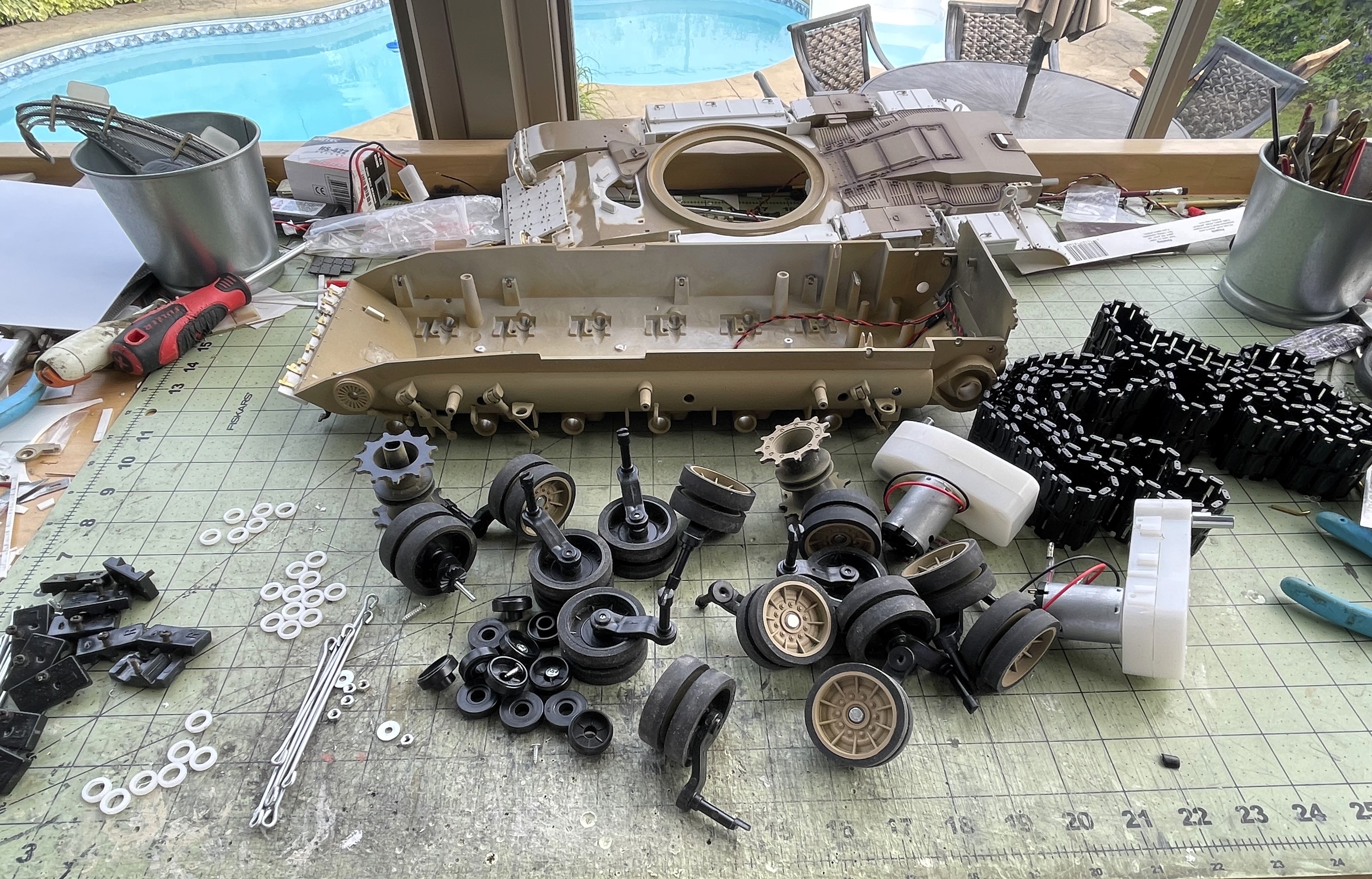 1/16 RC USMC M-60A1 US tank with ERA - Build