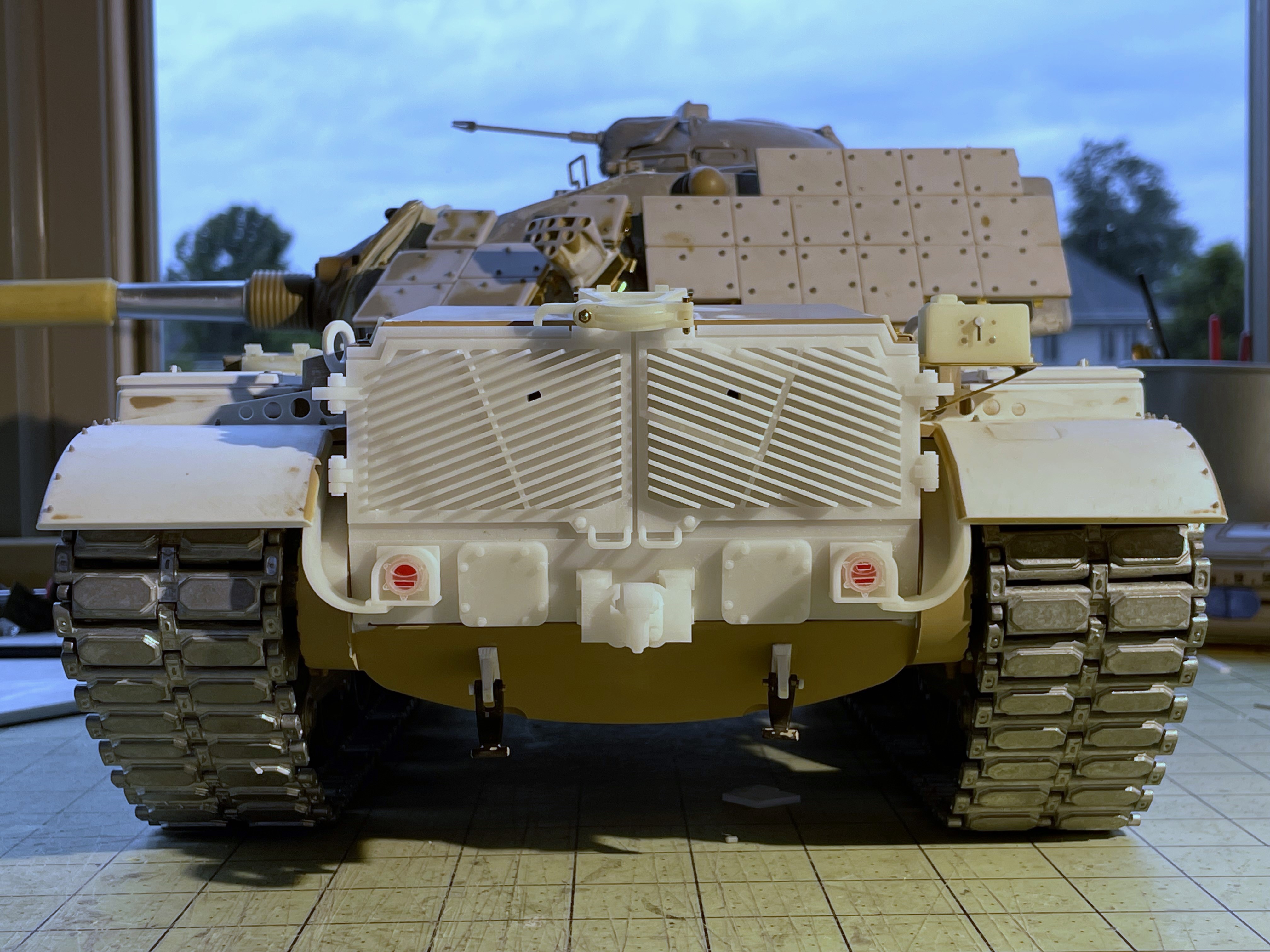 1/16 RC USMC M-60A1 US tank with ERA - Build