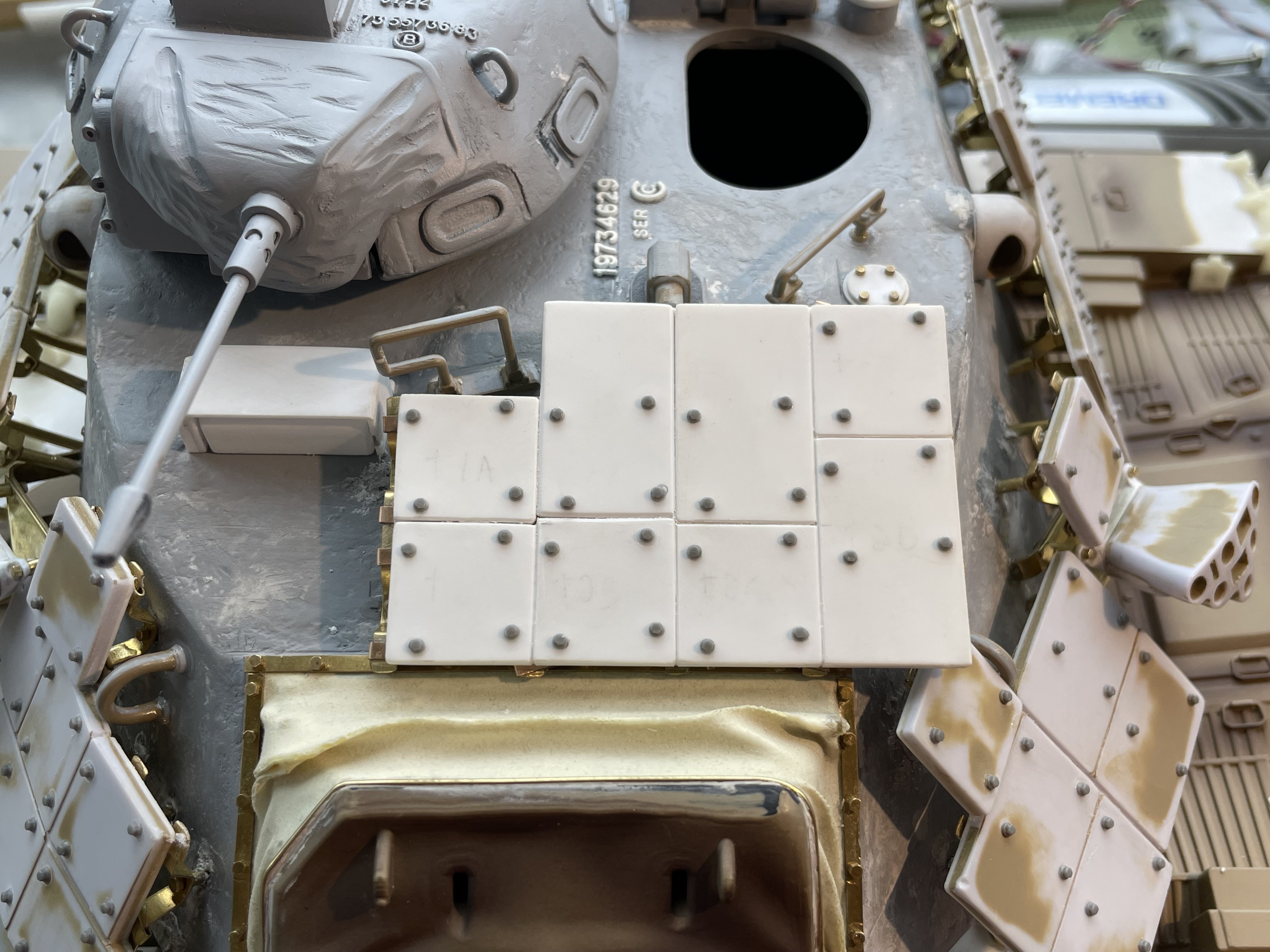 1/16 RC USMC M-60A1 US tank with ERA - Build