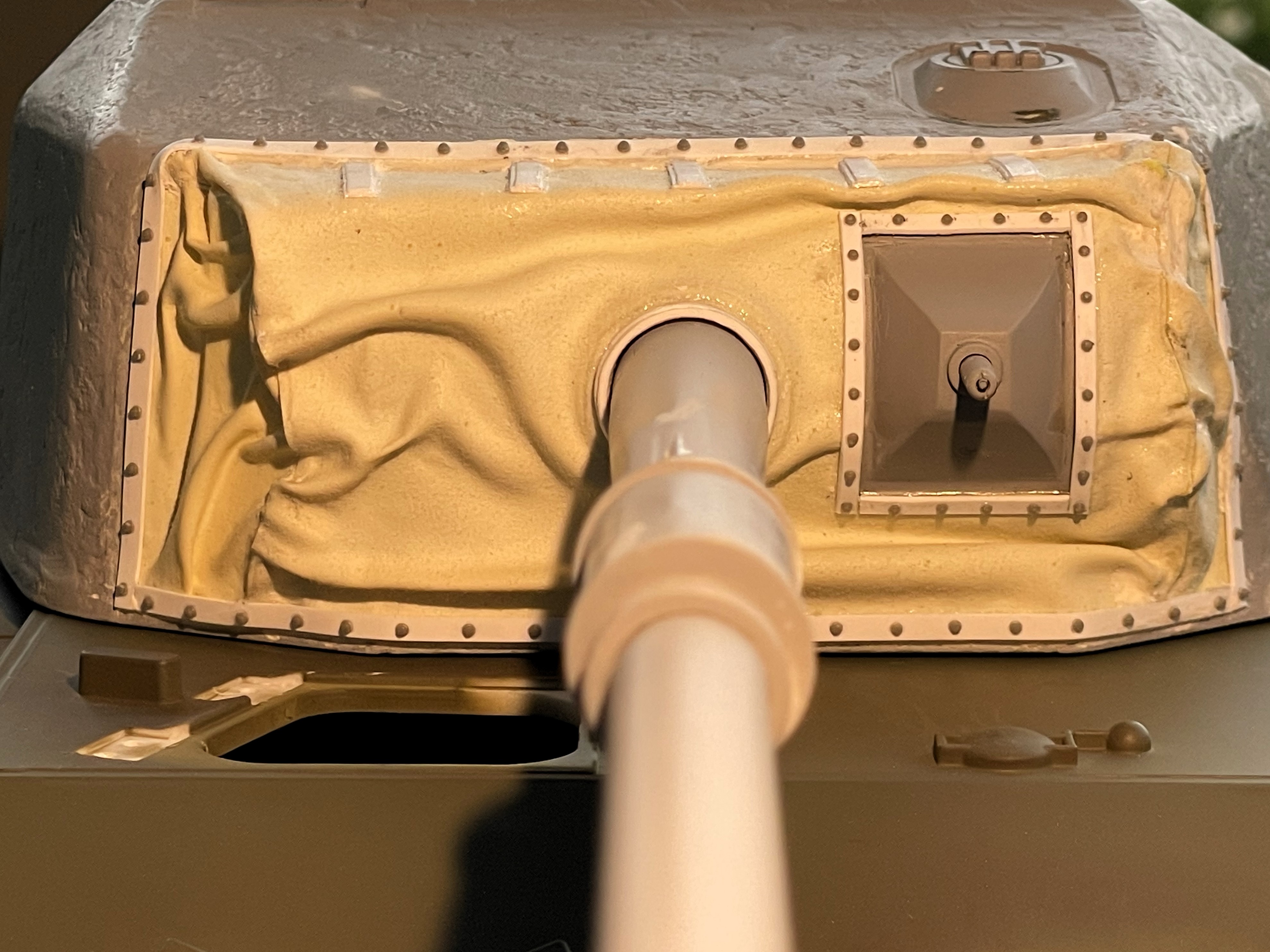 1/16 RC IDF Late Sho't Meteor Centurion with 105mm - build