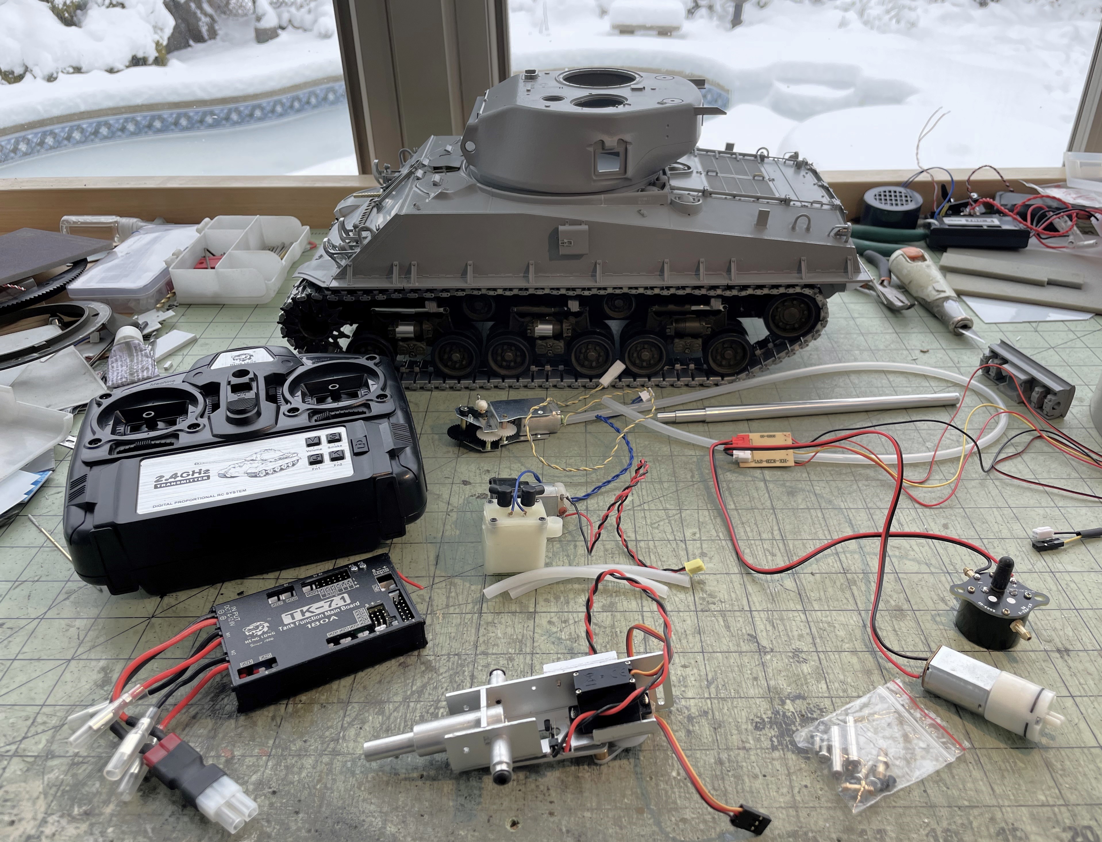 1/16 RC M4A3E8 Korean war - Restoring Tamiya M4 with Takom kit - build