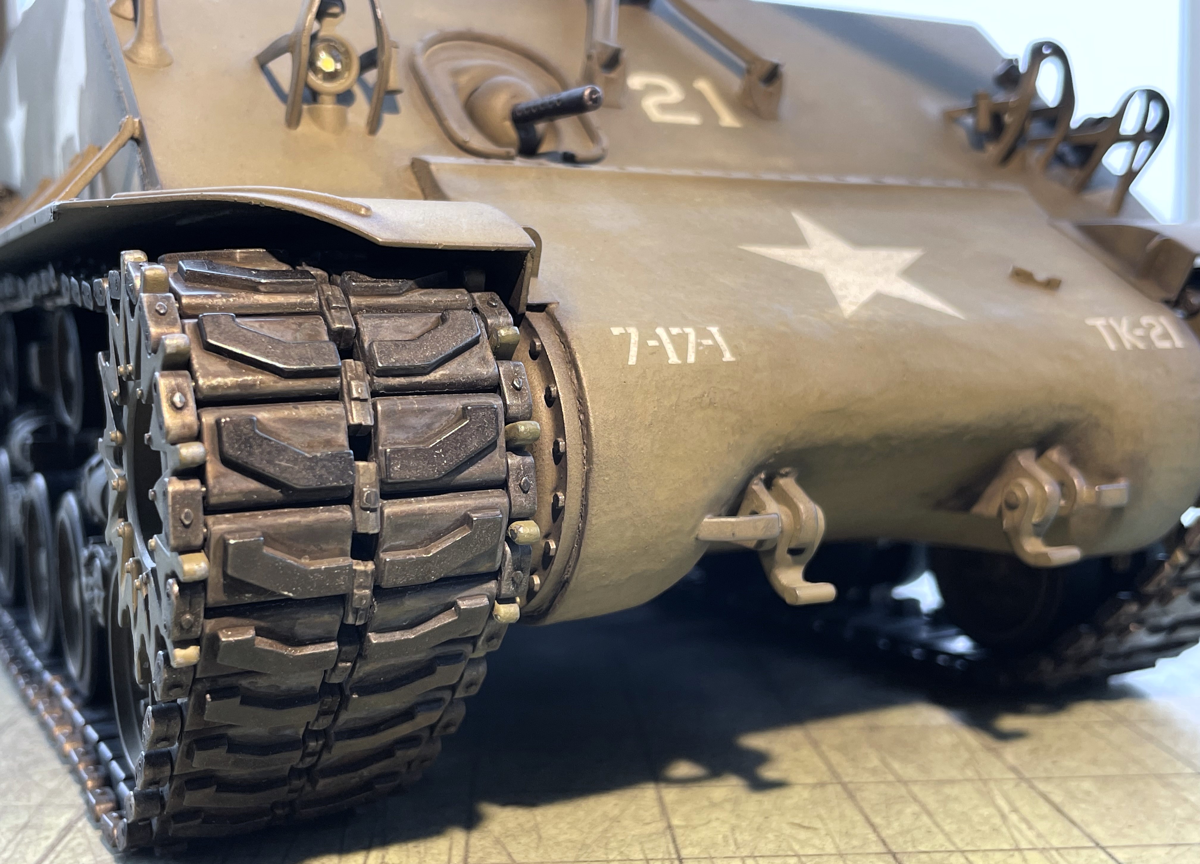 1/16 RC M4A3E8 Korean war - Restoring Tamiya M4 with Takom kit - build