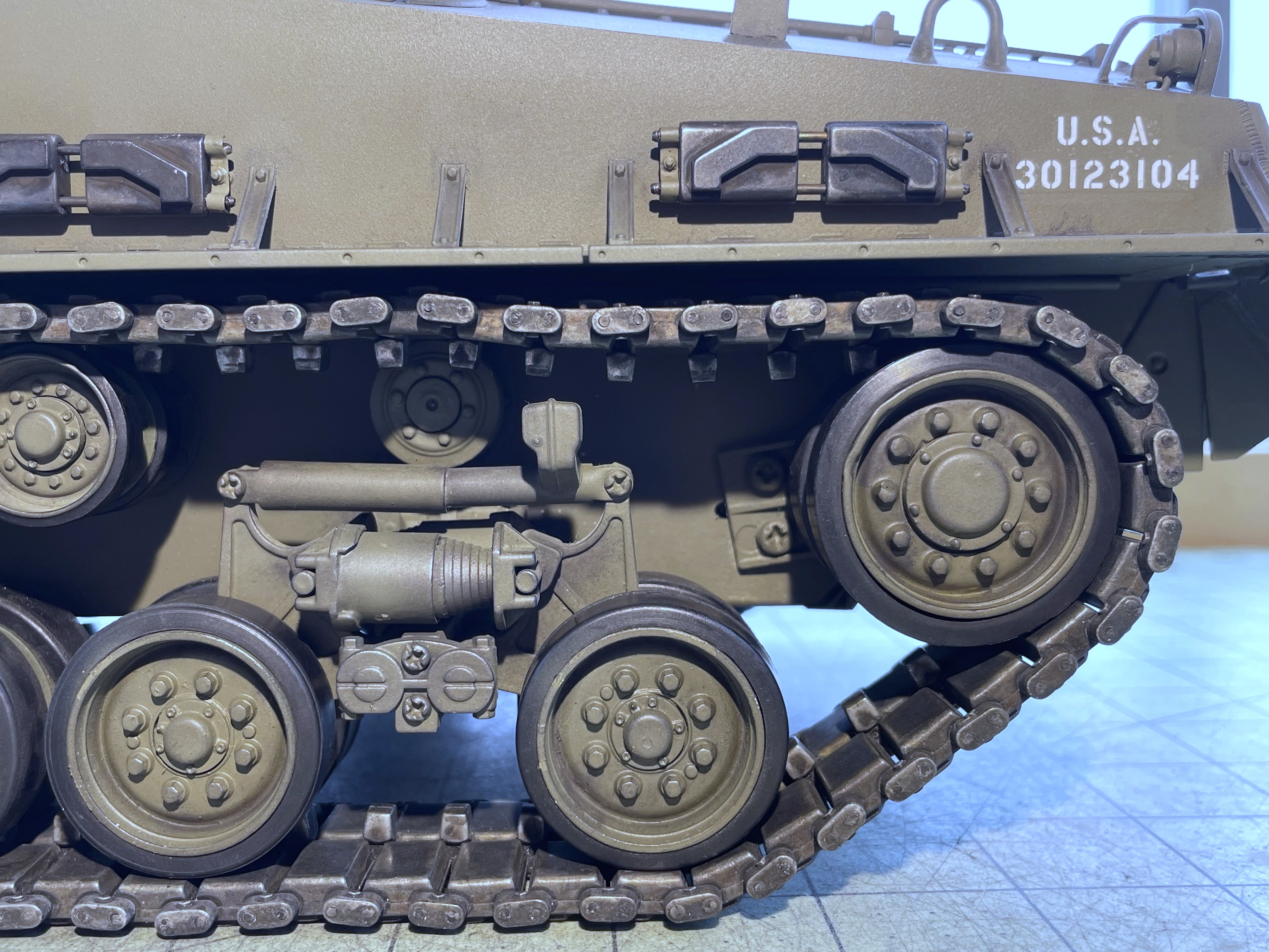 1/16 RC M4A3E8 Korean war - Restoring Tamiya M4 with Takom kit - build