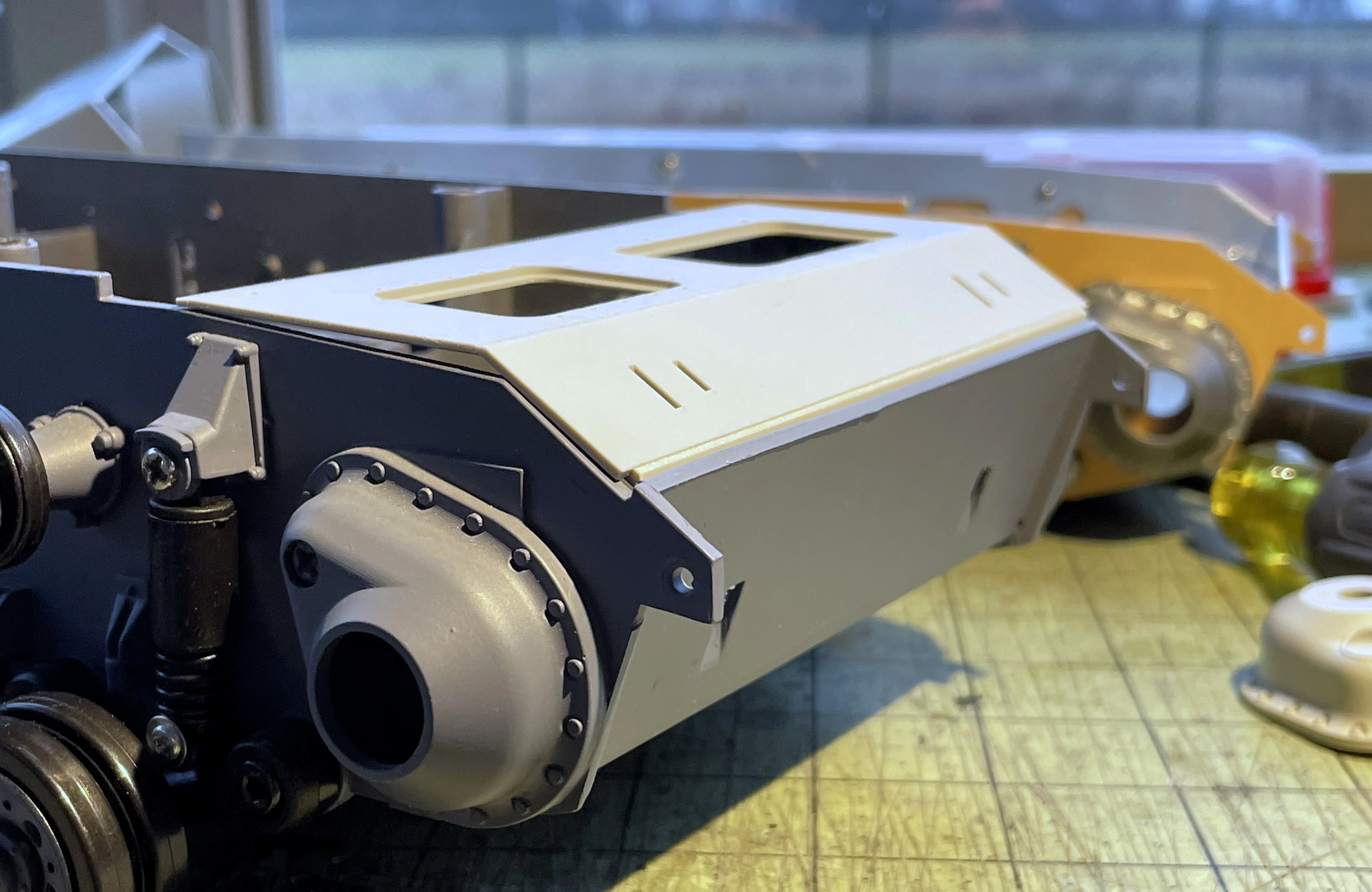 1/16 PzKpfw III Ausf M - Converting the Trumpeter/Heller kit to RC - Build