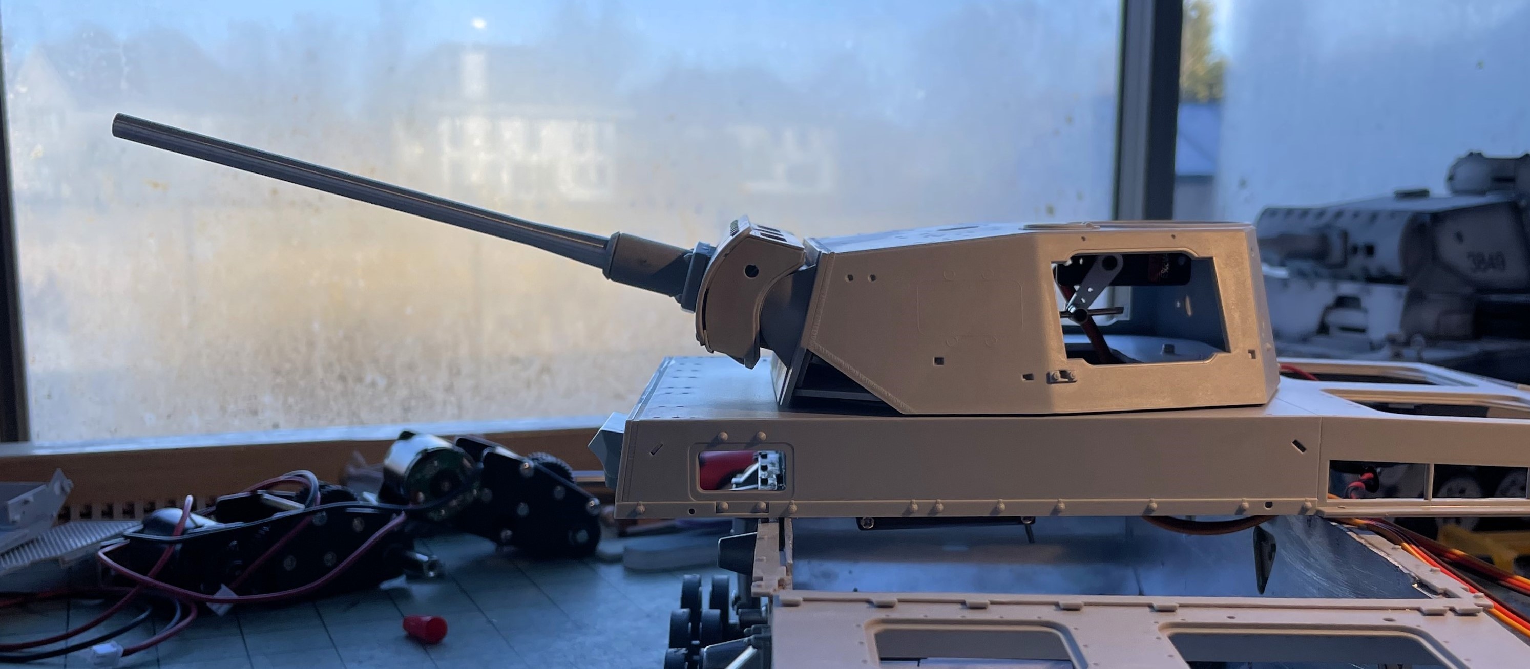 1/16 PzKpfw III Ausf M - Trumpeter/Heller kit with Taigen hull integration - Build