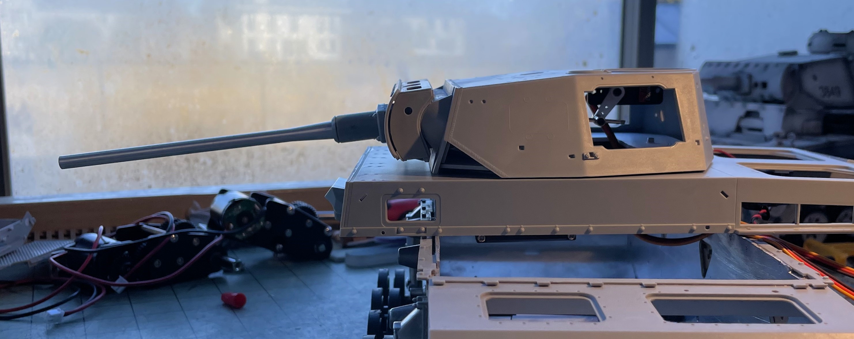 1/16 PzKpfw III Ausf M - Trumpeter/Heller kit with Taigen hull integration - Build
