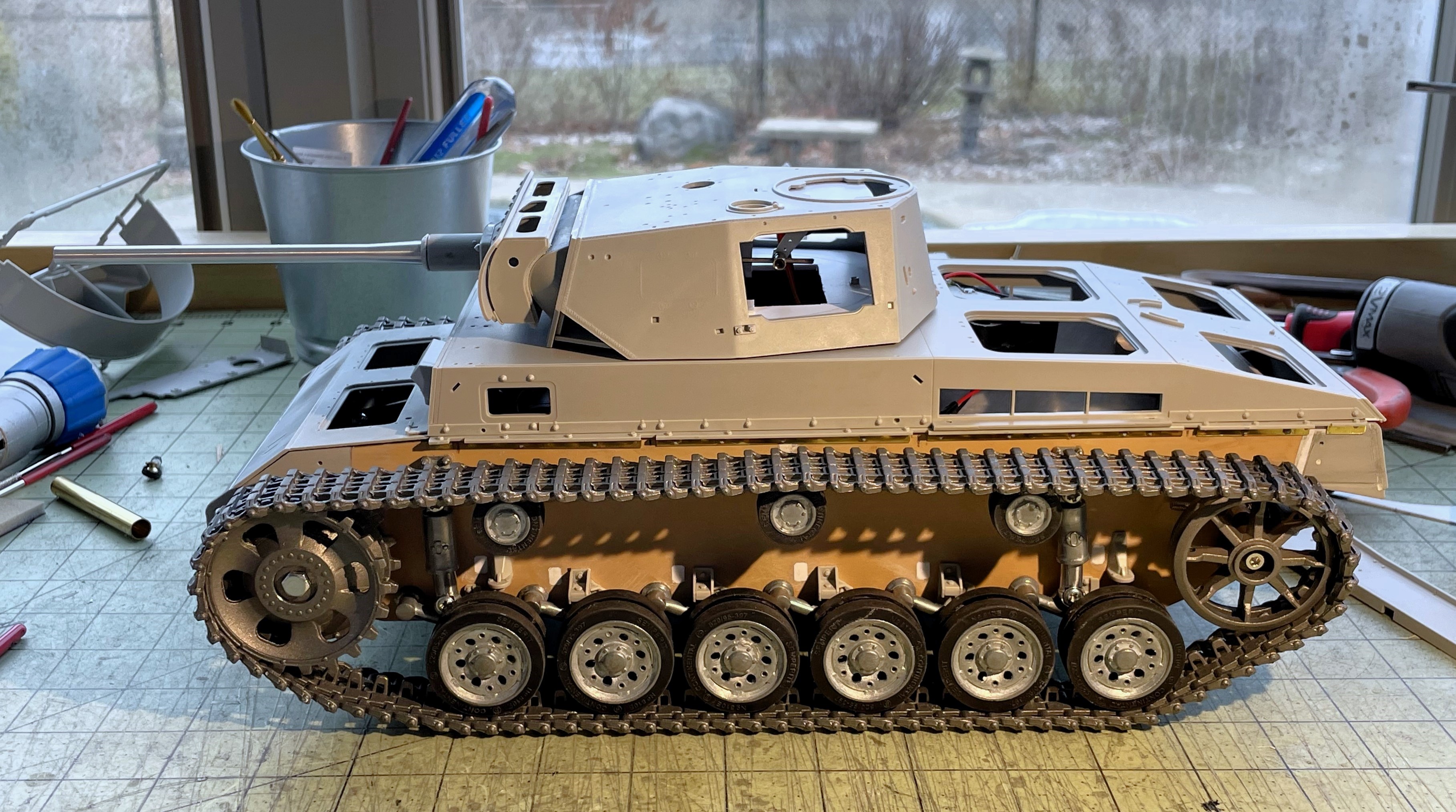 1/16 PzKpfw III Ausf M - Trumpeter/Heller kit with Taigen hull integration - Build