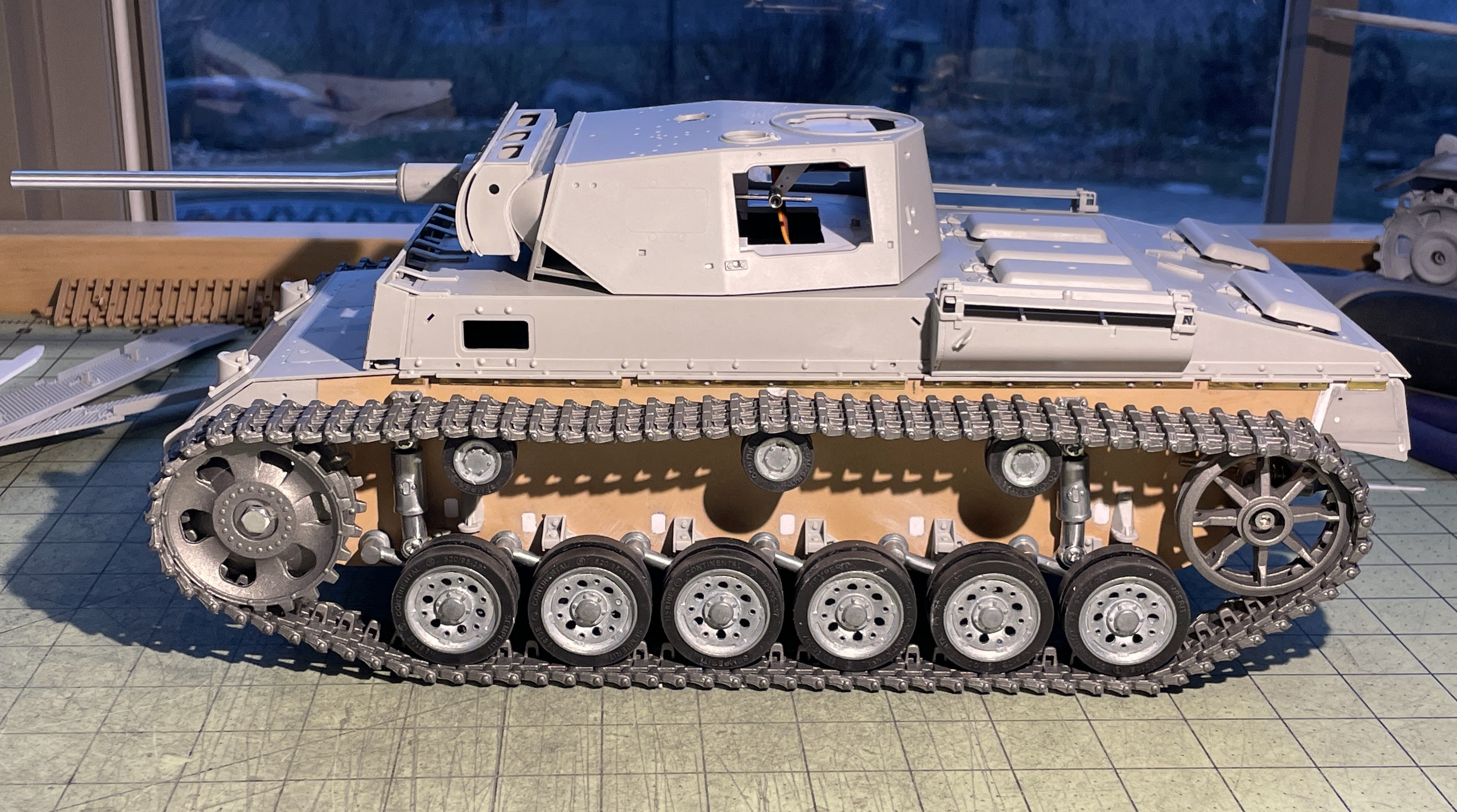 1/16 PzKpfw III Ausf M - Trumpeter/Heller kit with Taigen hull integration - Build