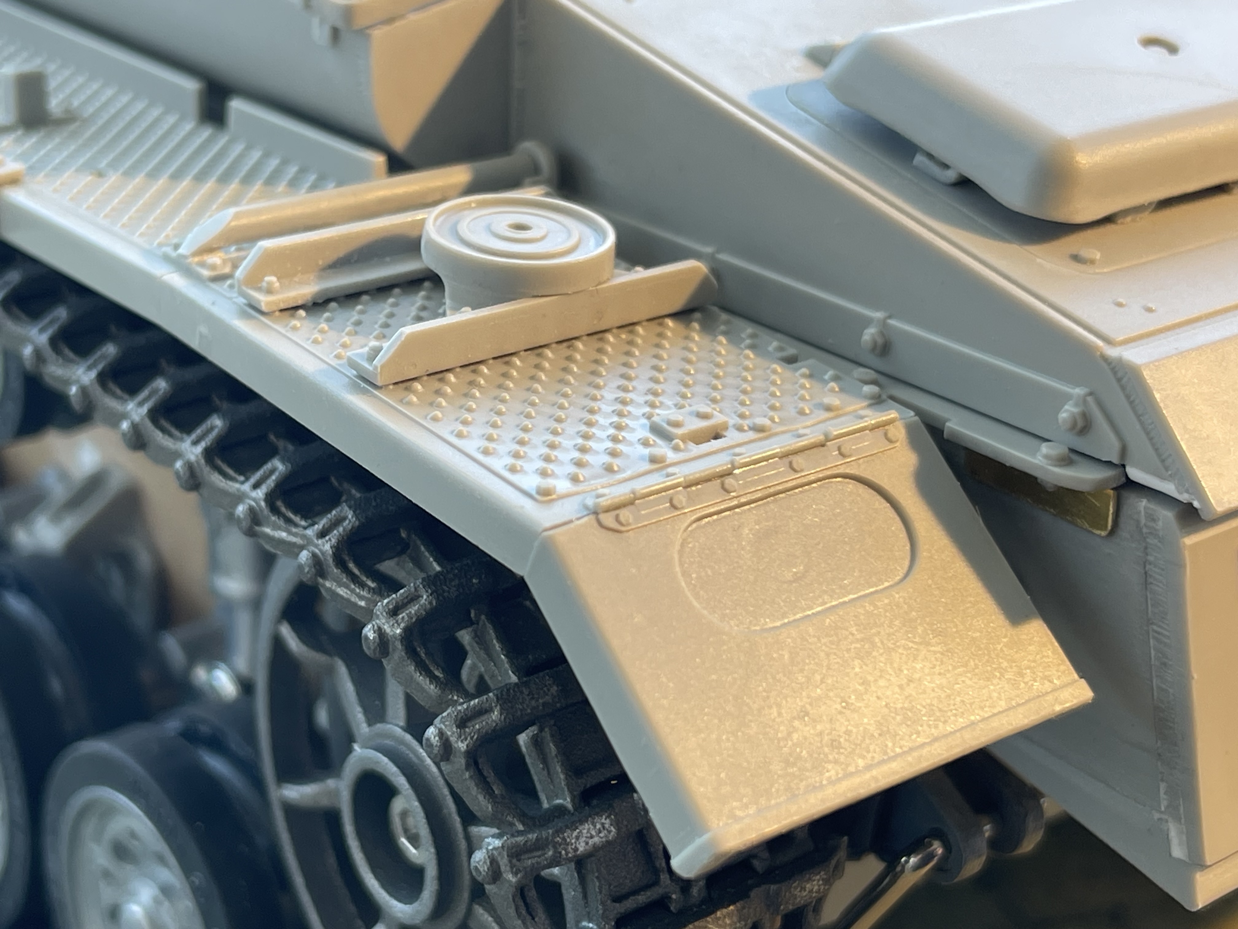 1/16 PzKpfw III Ausf M - Trumpeter/Heller kit with Taigen hull integration - Build