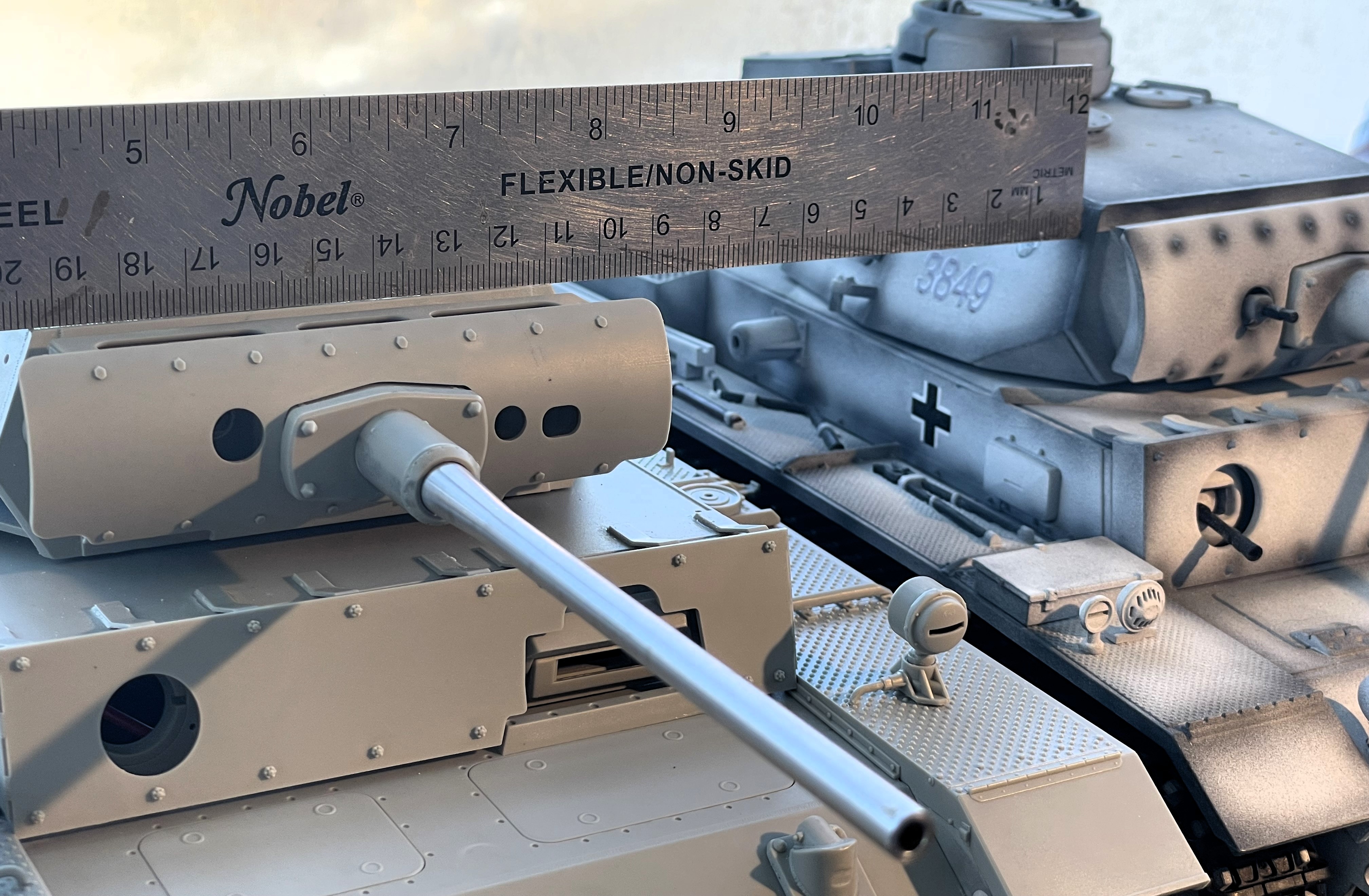1/16 PzKpfw III Ausf M - Trumpeter/Heller kit with Taigen hull integration - Build