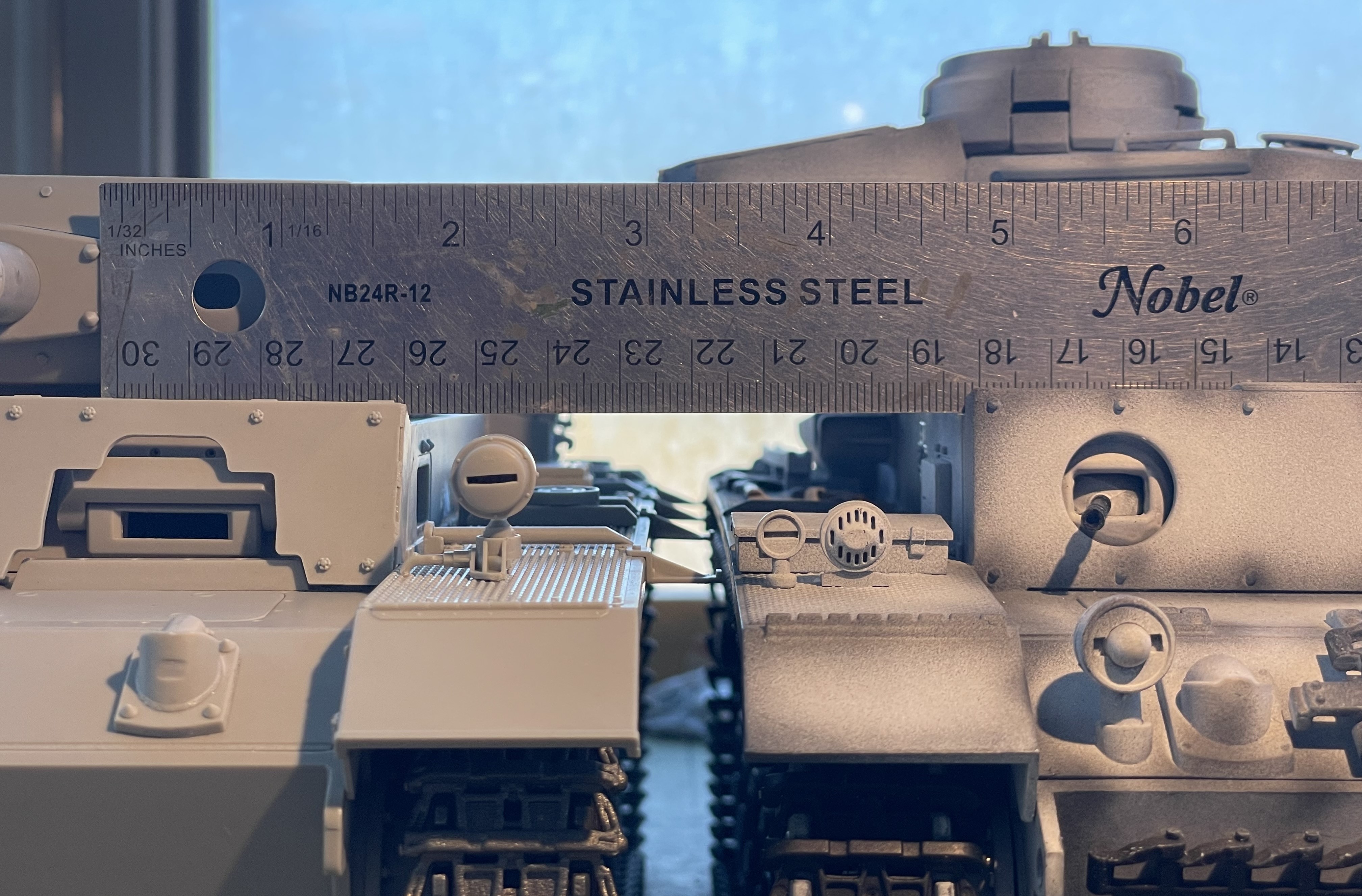 1/16 PzKpfw III Ausf M - Trumpeter/Heller kit with Taigen hull integration - Build