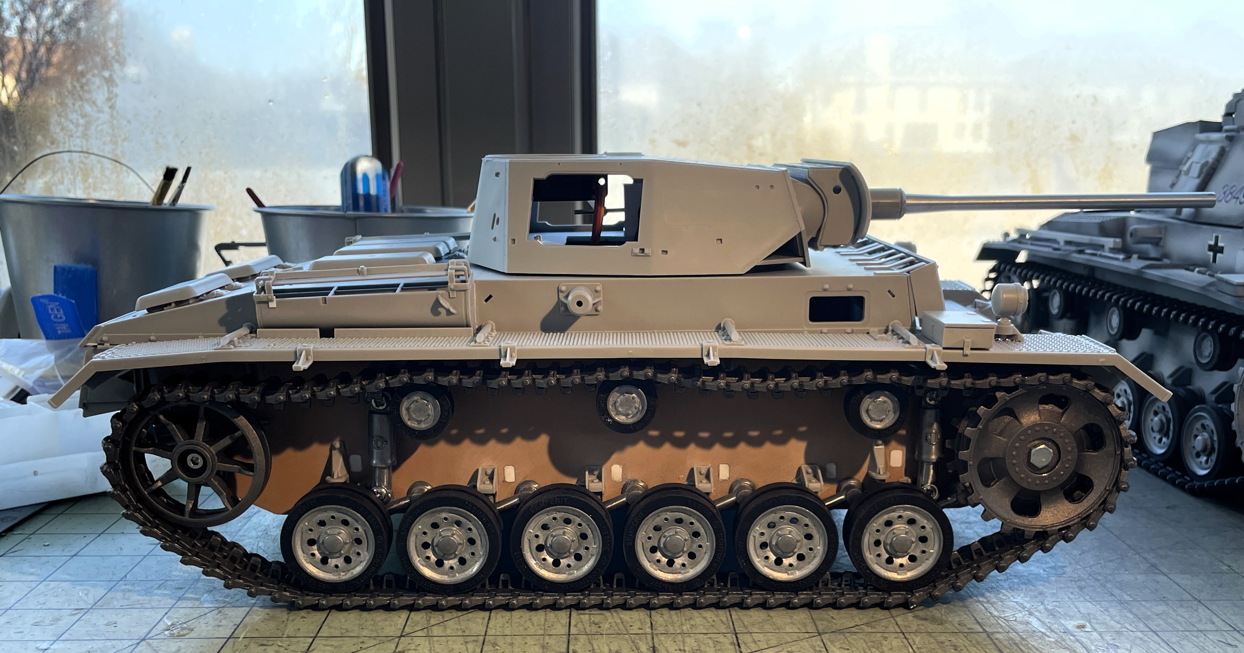 1/16 PzKpfw III Ausf M - Trumpeter/Heller kit with Taigen hull integration - Build