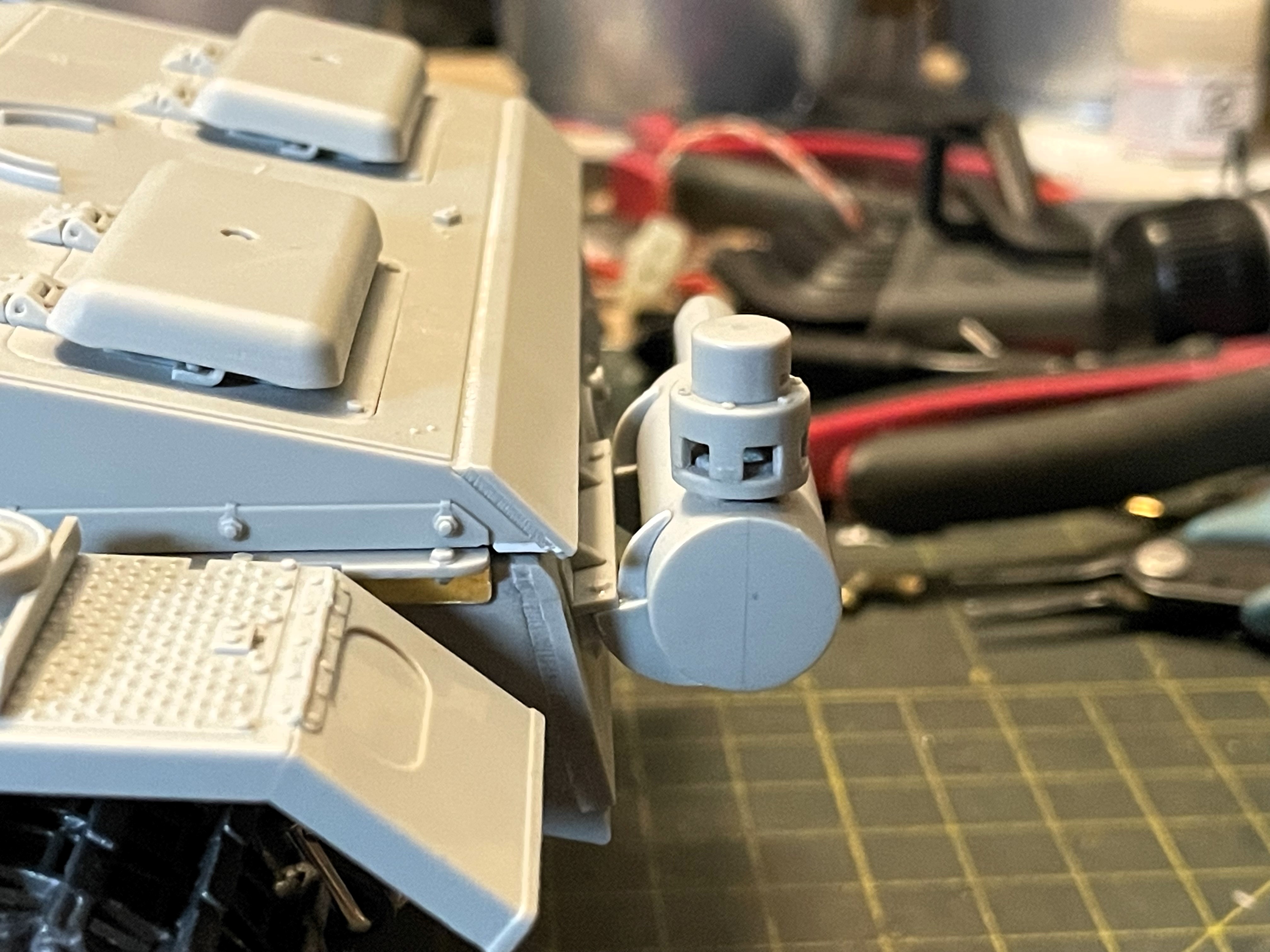 1/16 PzKpfw III Ausf M - Trumpeter/Heller kit with Taigen hull integration - Build