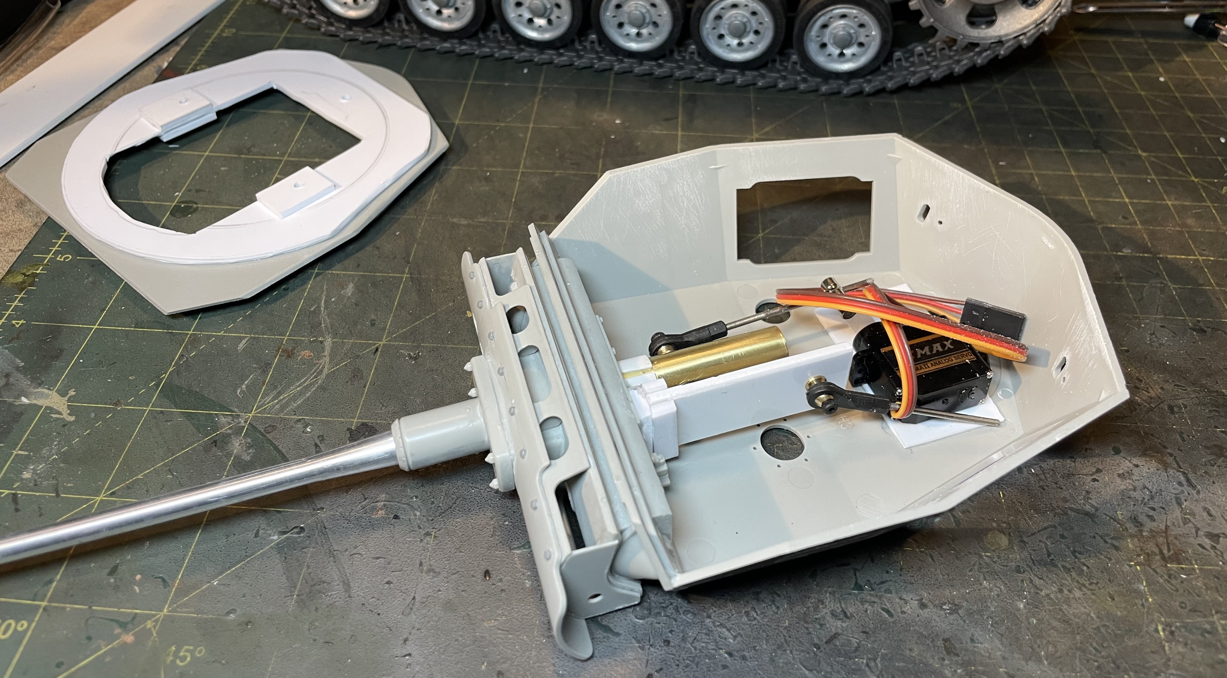 1/16 PzKpfw III Ausf M - Trumpeter/Heller kit with Taigen hull integration - Build