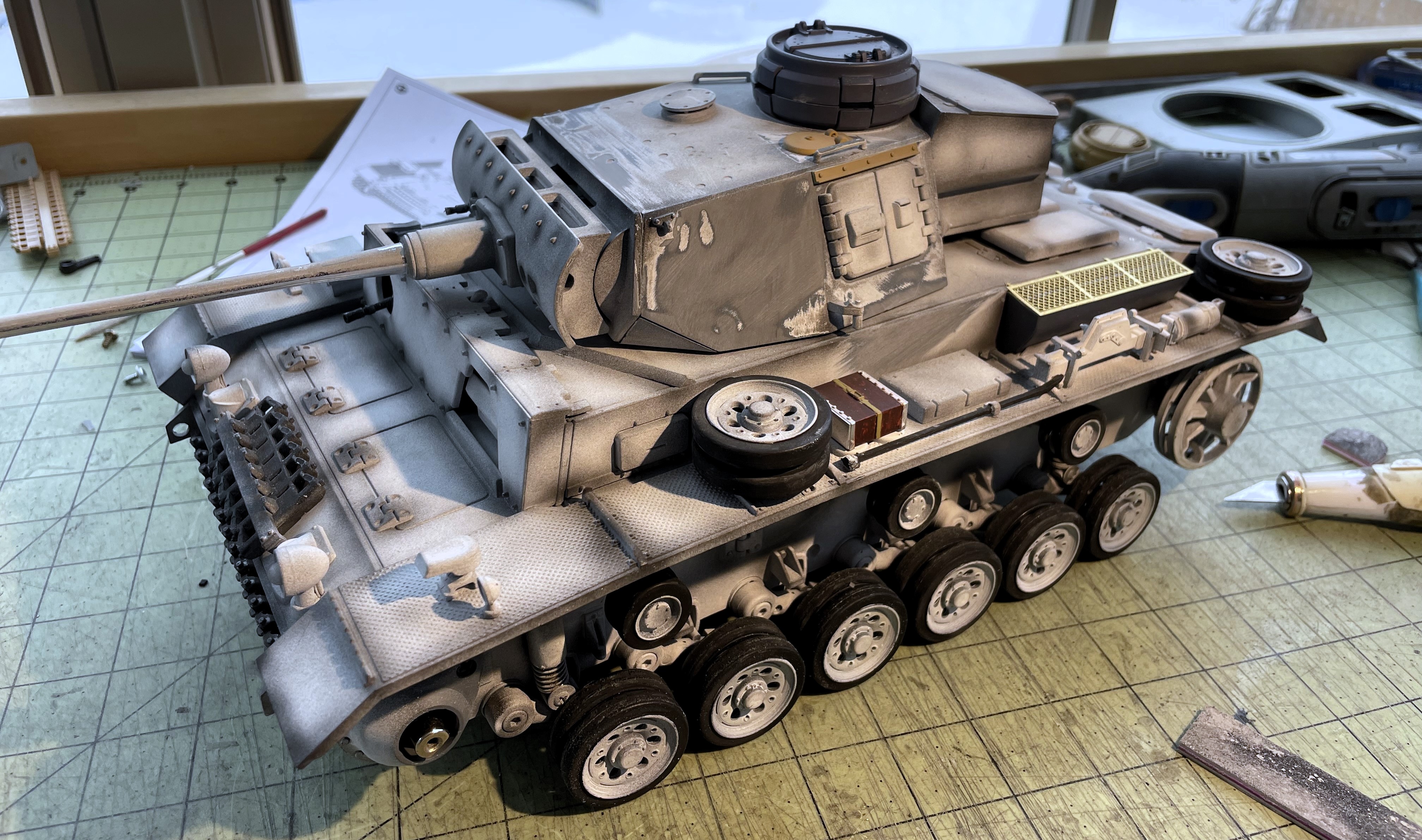 1/16 PzKpfw III Ausf M - Trumpeter/Heller kit with Taigen hull integration - Build