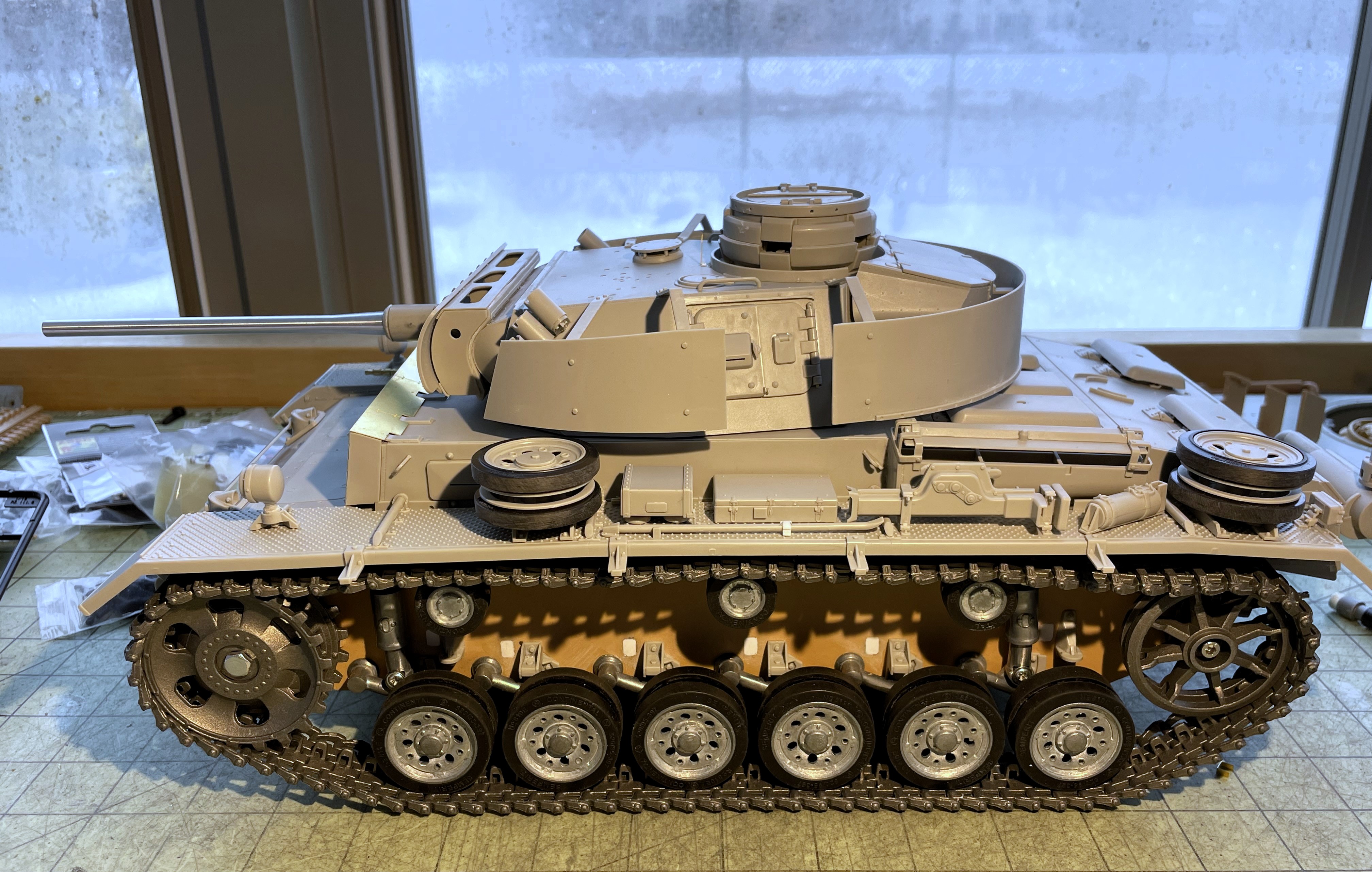 1/16 PzKpfw III Ausf M - Trumpeter/Heller kit with Taigen hull integration - Build