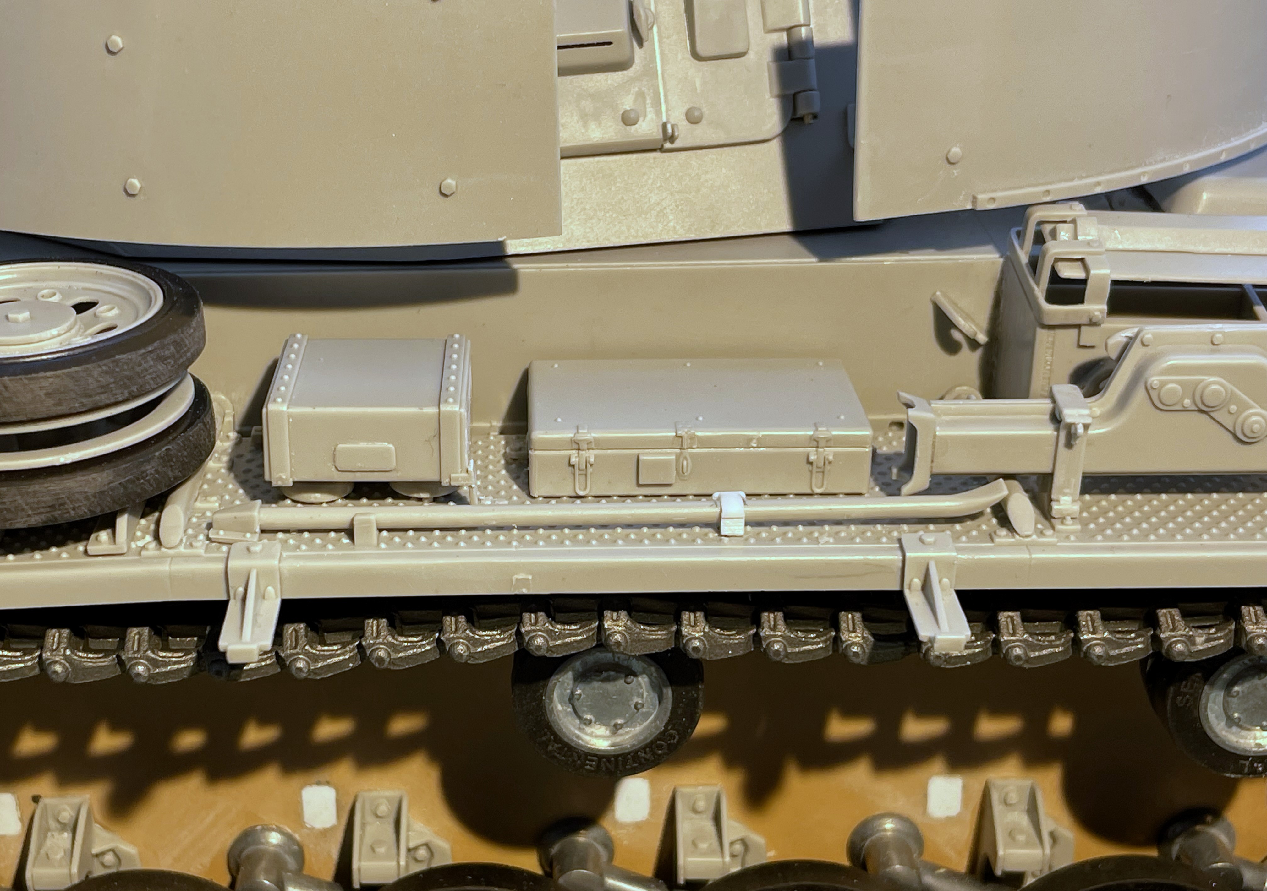 1/16 PzKpfw III Ausf M - Trumpeter/Heller kit with Taigen hull integration - Build