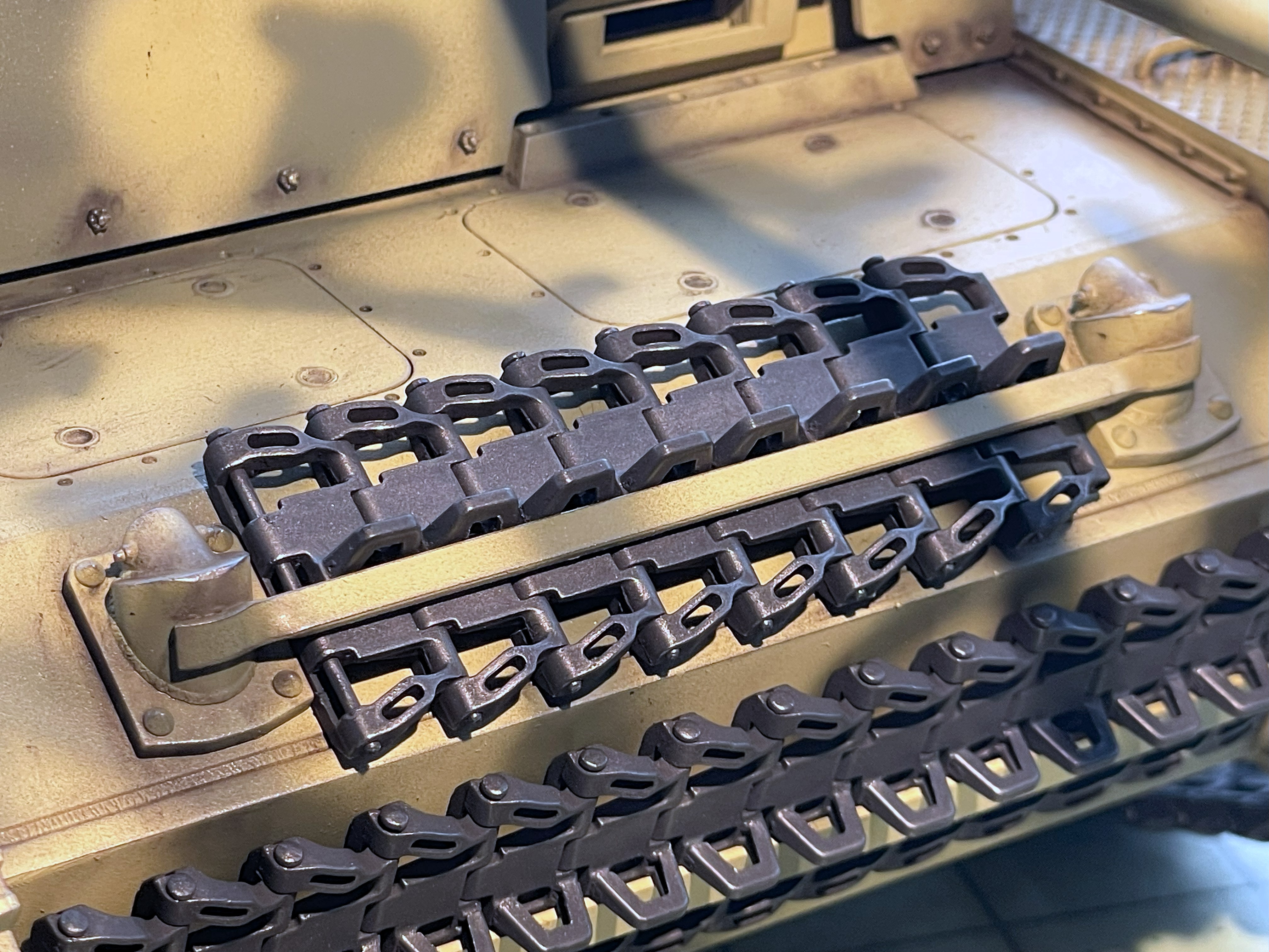 1/16 PzKpfw III Ausf M - Trumpeter/Heller kit with Taigen hull integration - Build