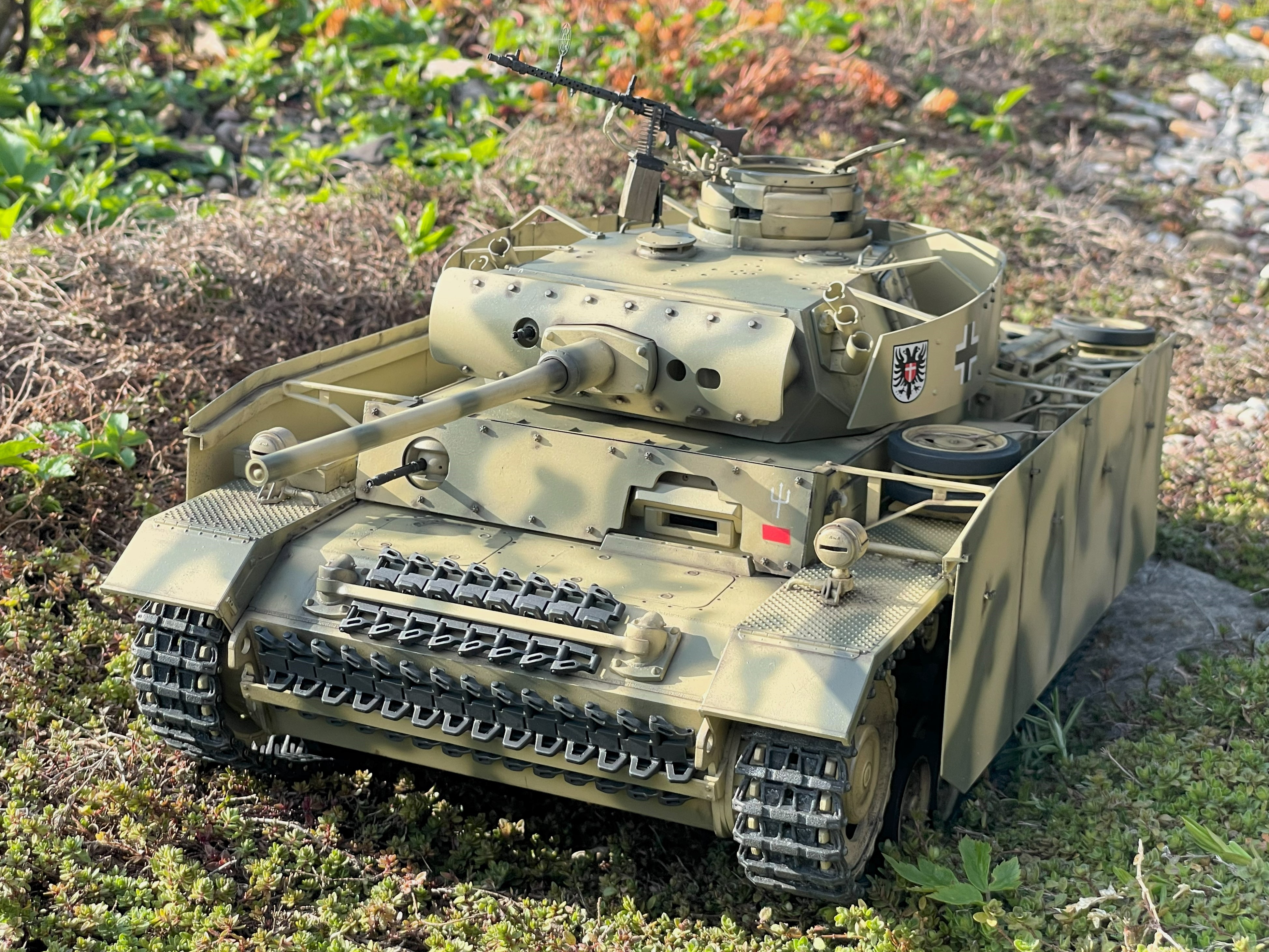 1/16 PzKpfw III Ausf M - Trumpeter/Heller kit with Taigen hull integration - Build