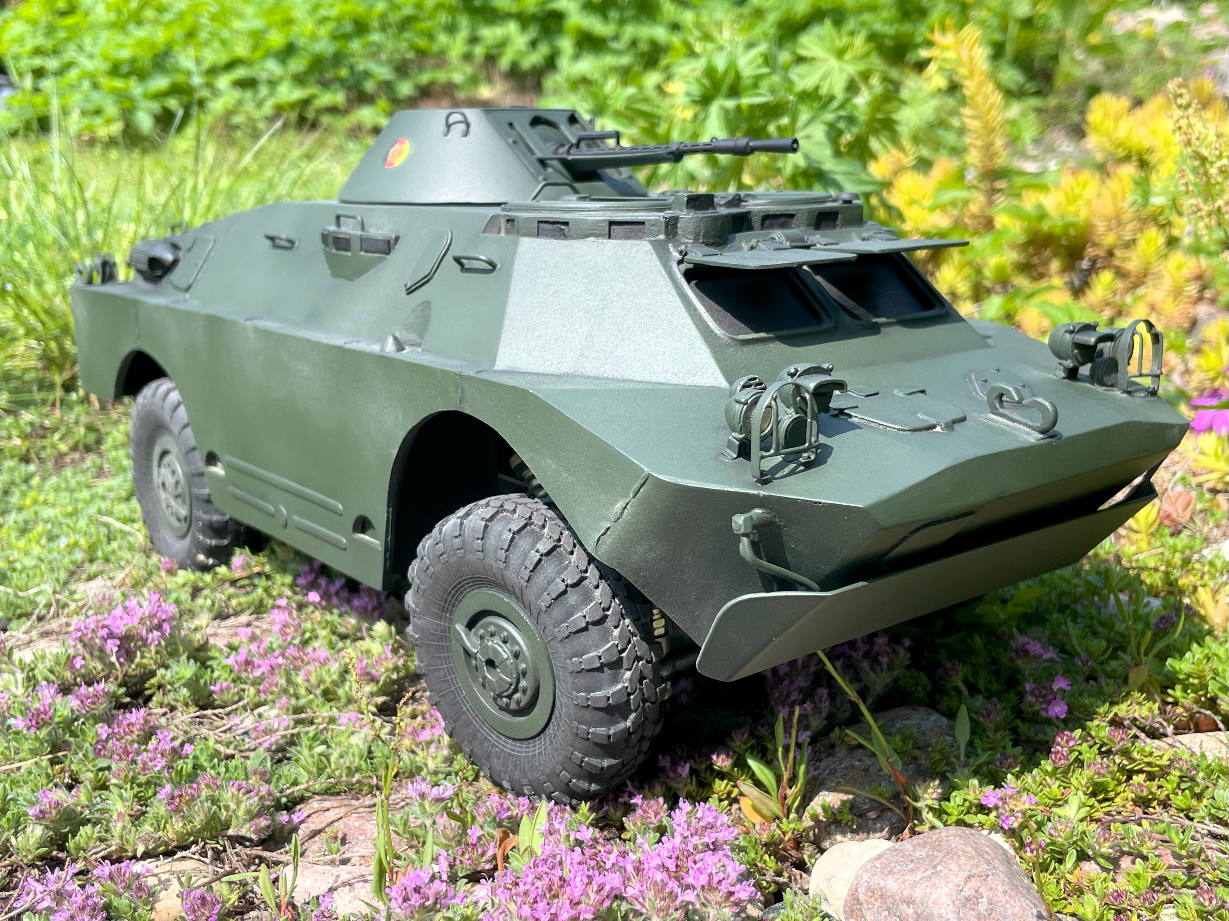 1/16 RC BRDM-2 Soviet Combat Recon Patrol Vehicle - Build