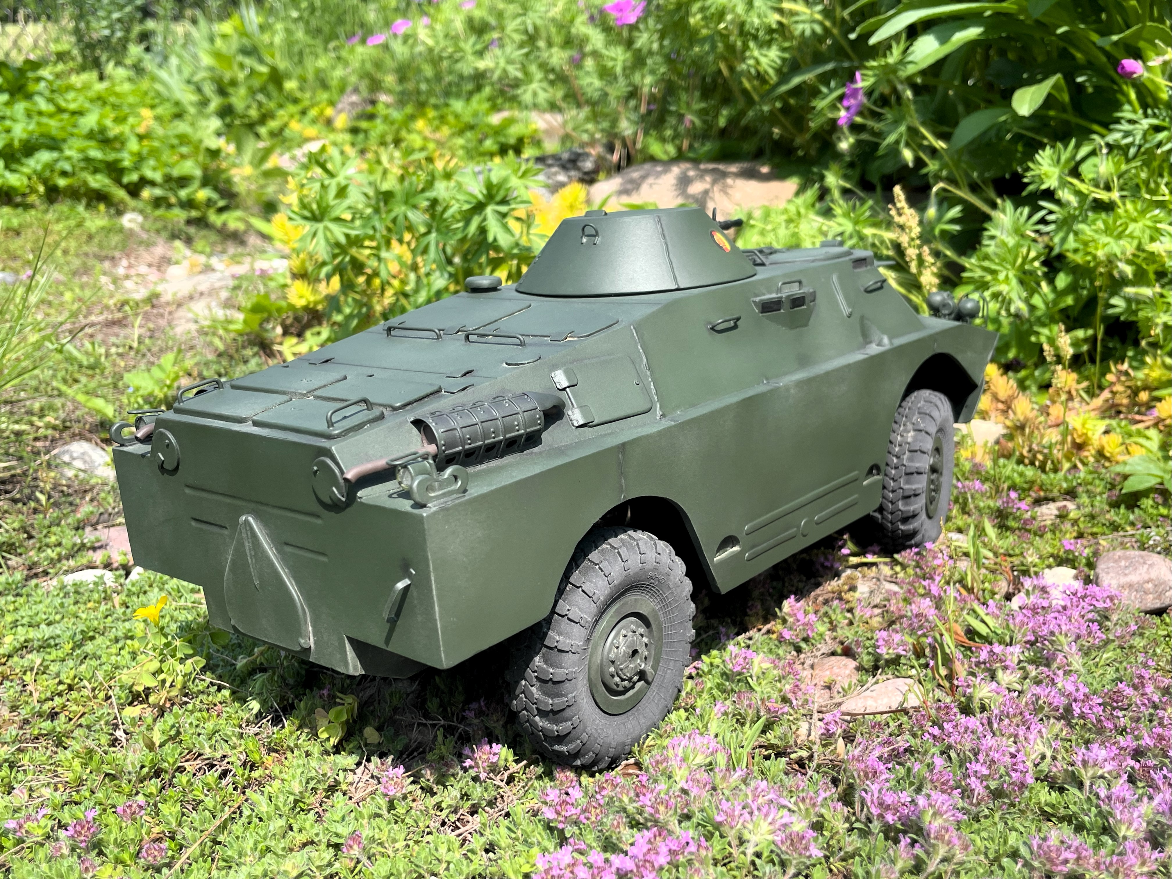 1/16 RC BRDM-2 Soviet Combat Recon Patrol Vehicle - Build