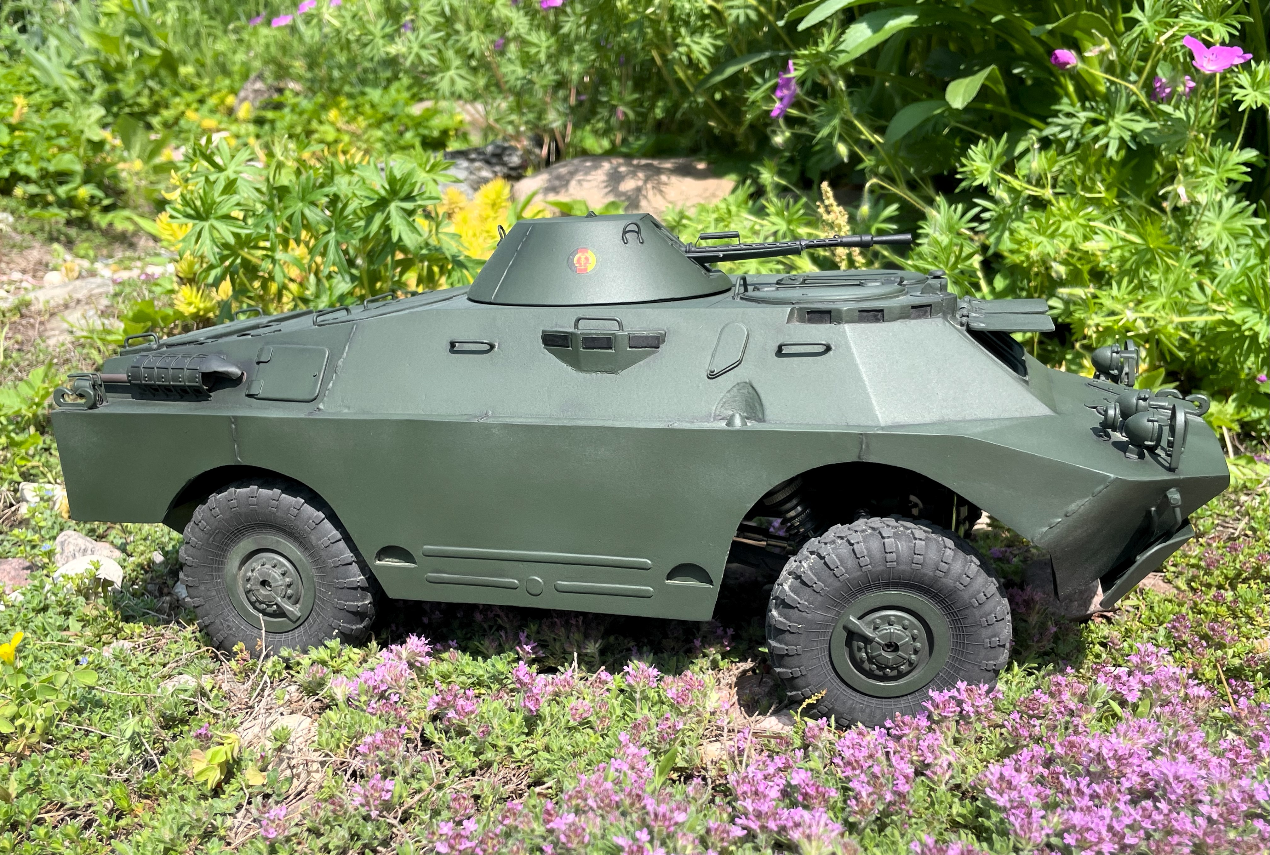 1/16 RC BRDM-2 Soviet Combat Recon Patrol Vehicle - Build