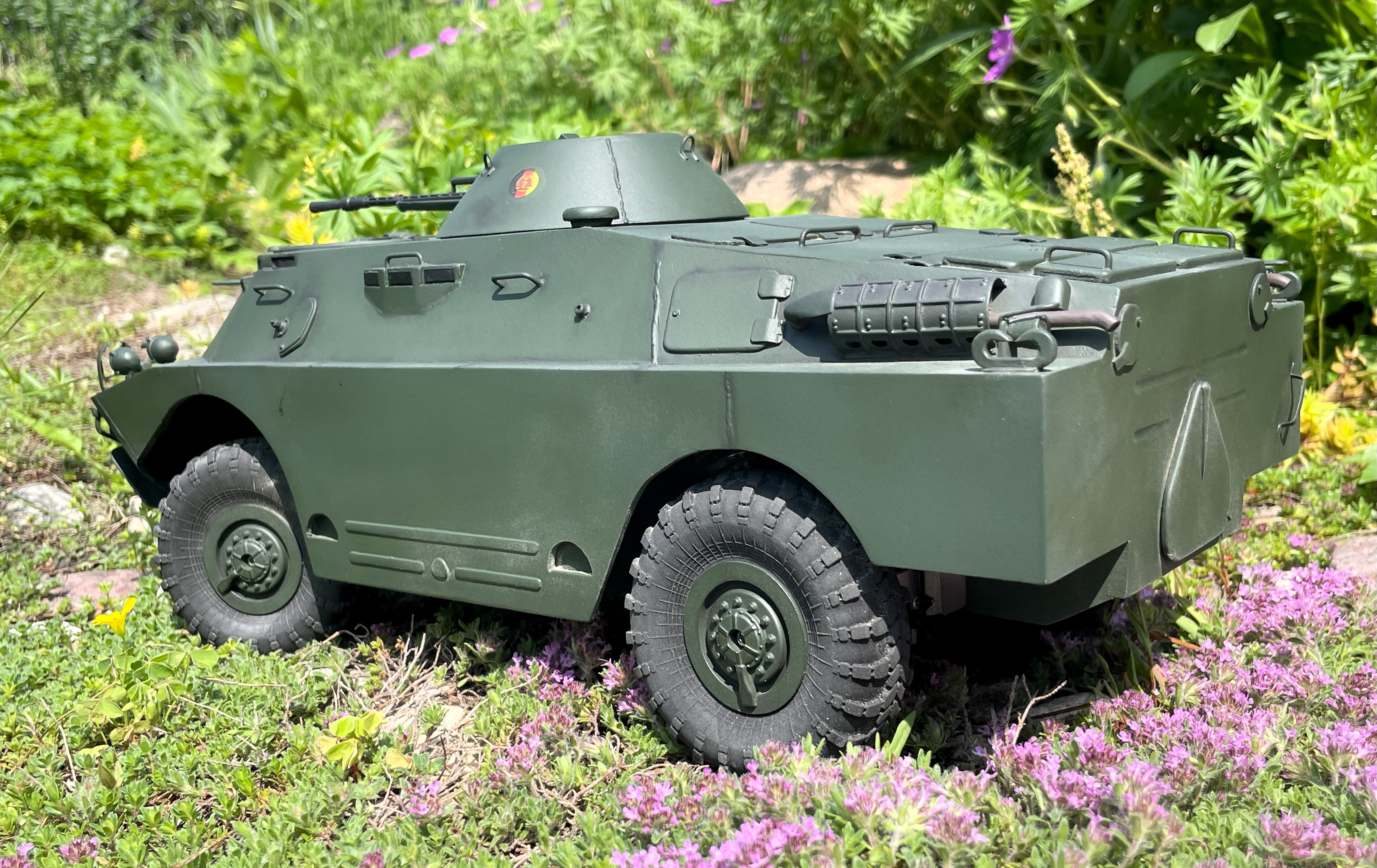 1/16 RC BRDM-2 Soviet Combat Recon Patrol Vehicle - Build