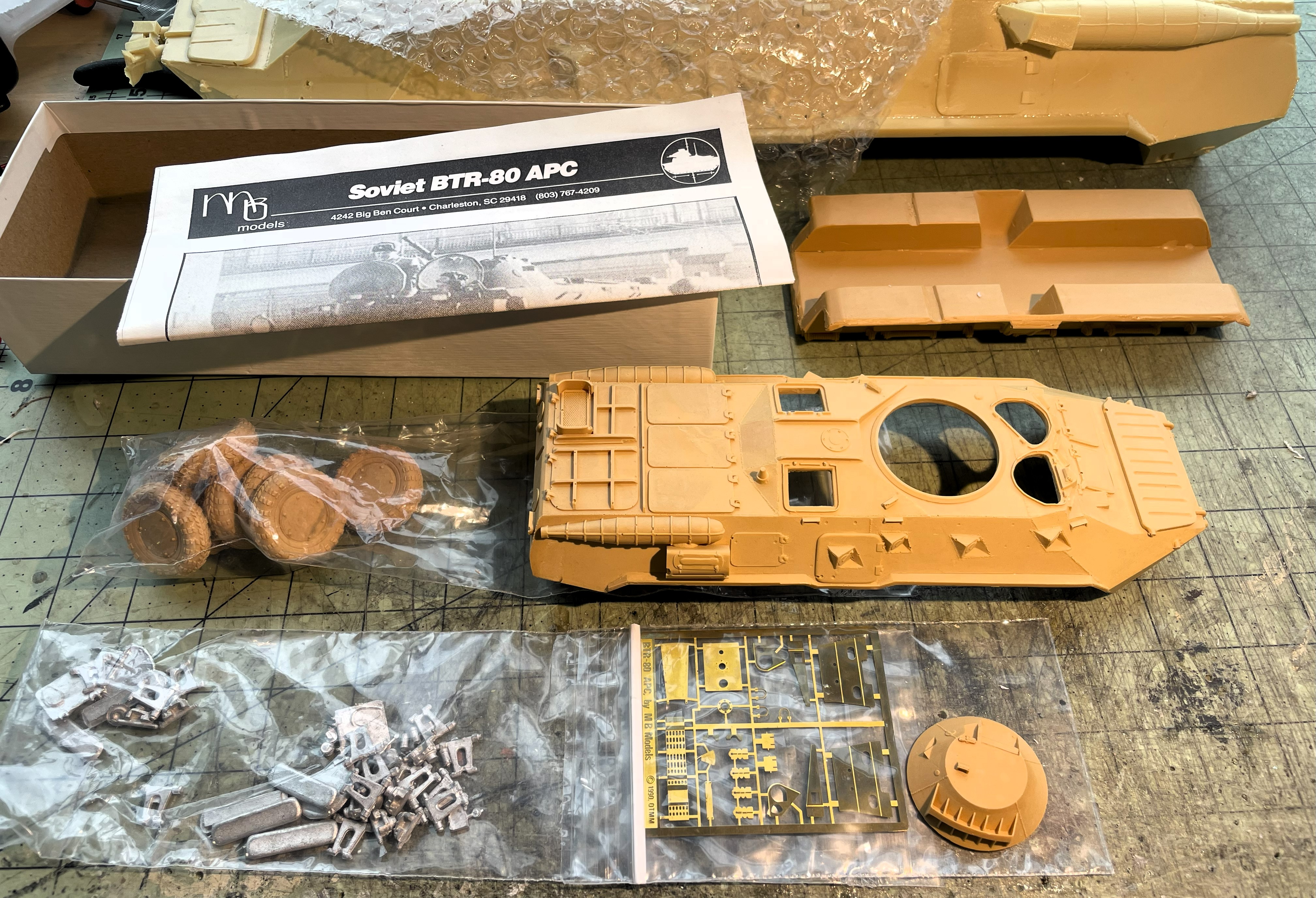 1/16 RC BTR-80 Russian 8x8 wheeled APC - build
