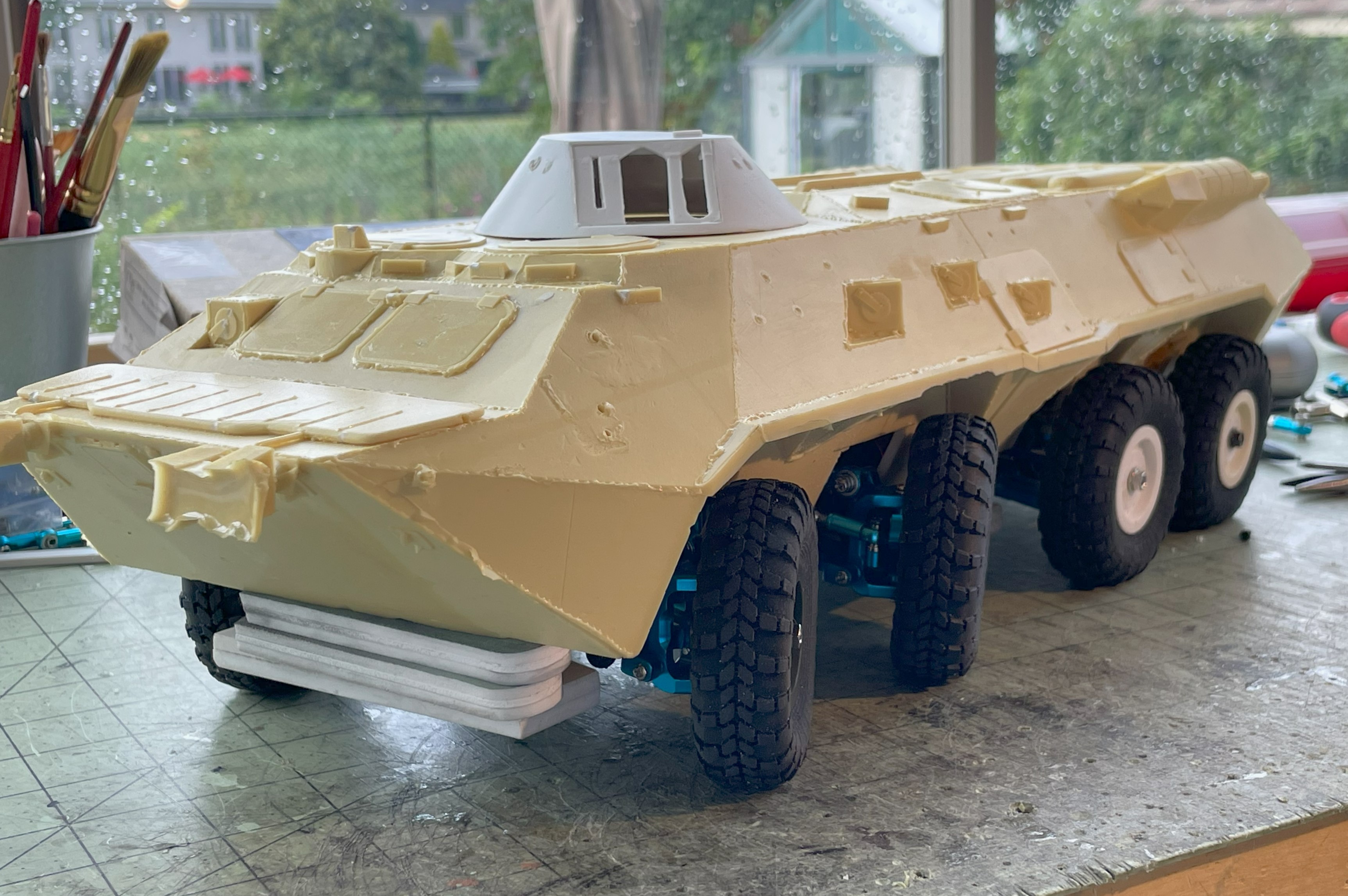 1/16 RC BTR-80 Russian 8x8 wheeled APC - build