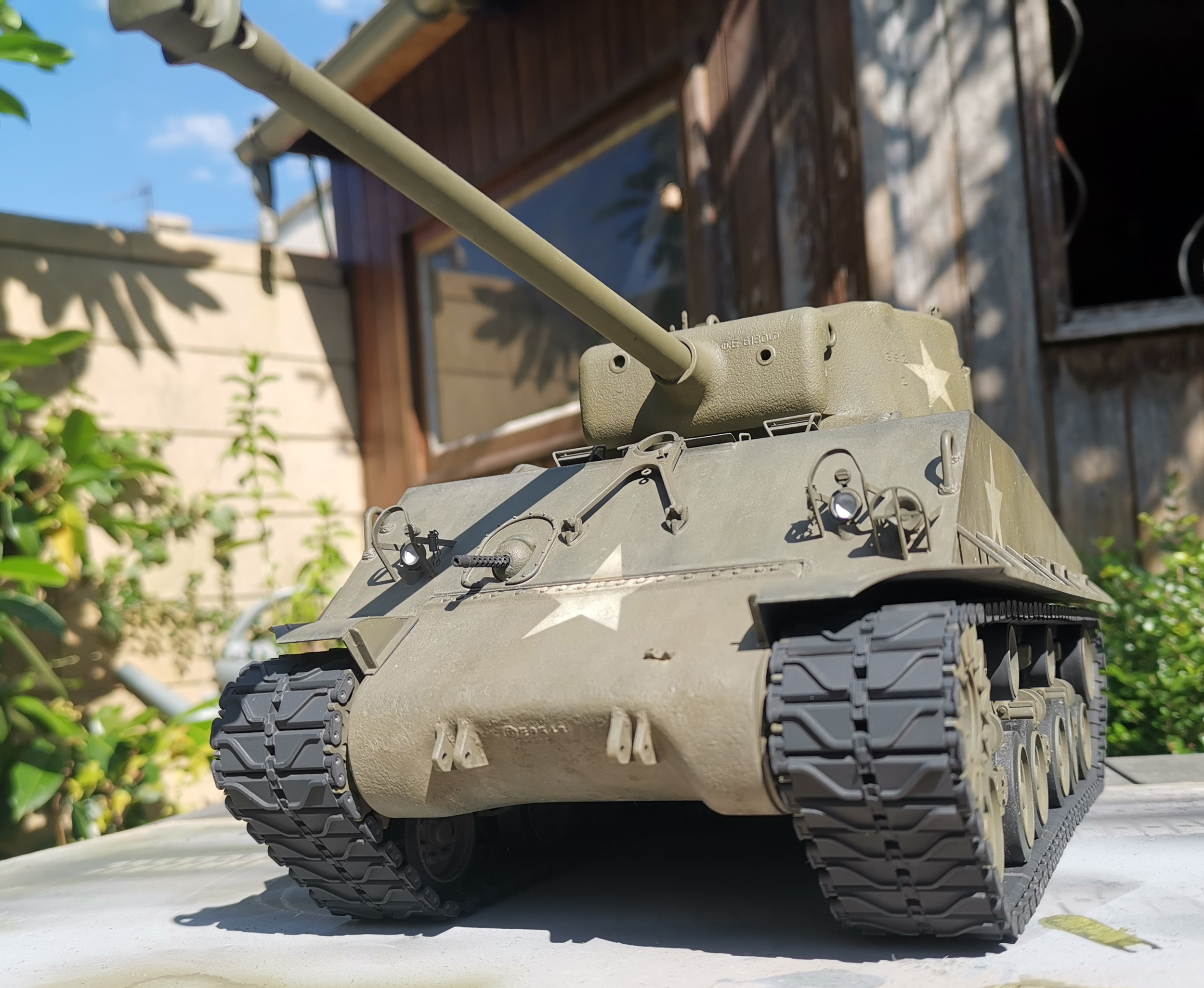 M4A3E8_70.jpg