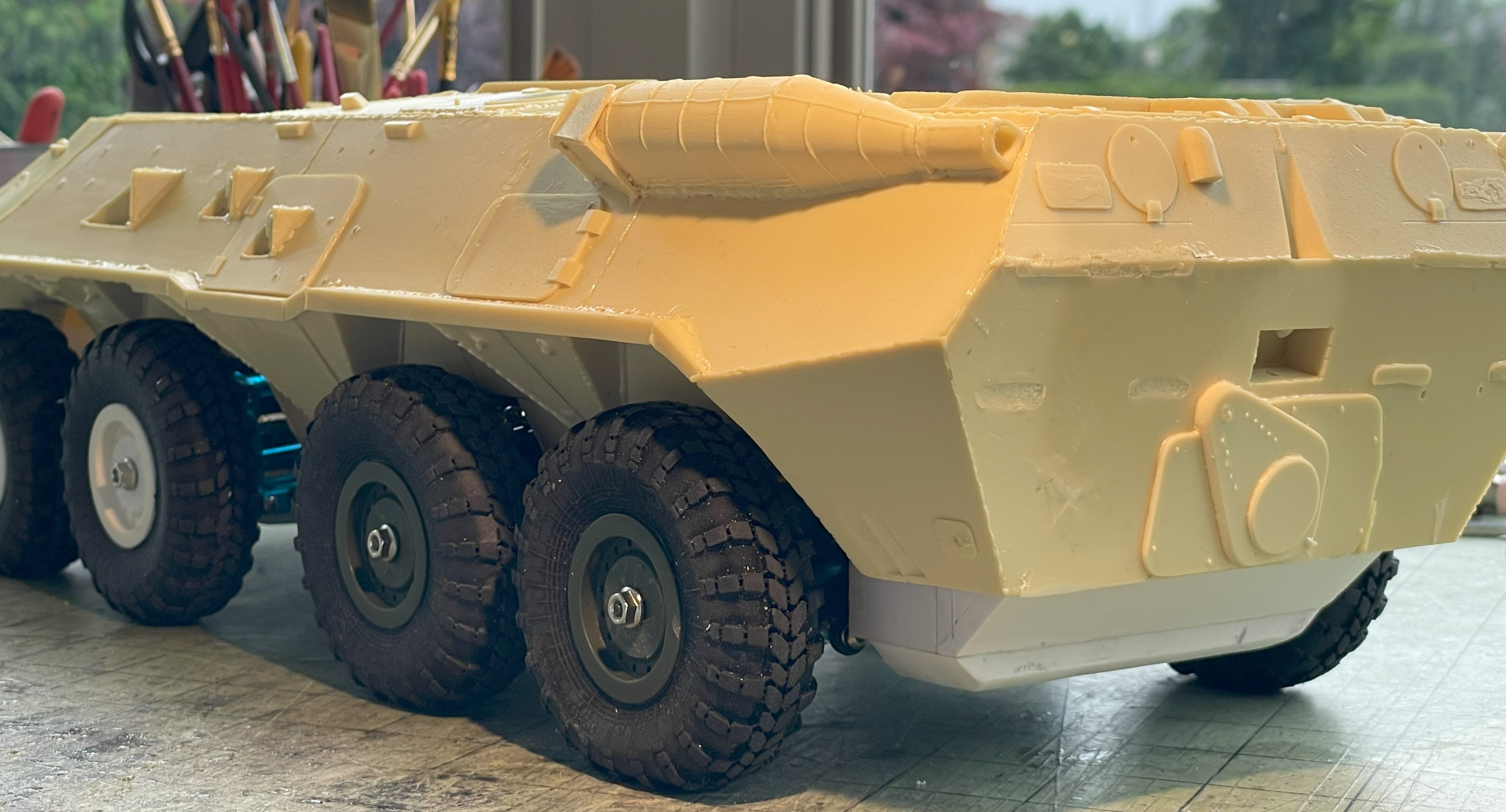 1/16 RC BTR-80 Russian 8x8 wheeled APC - build