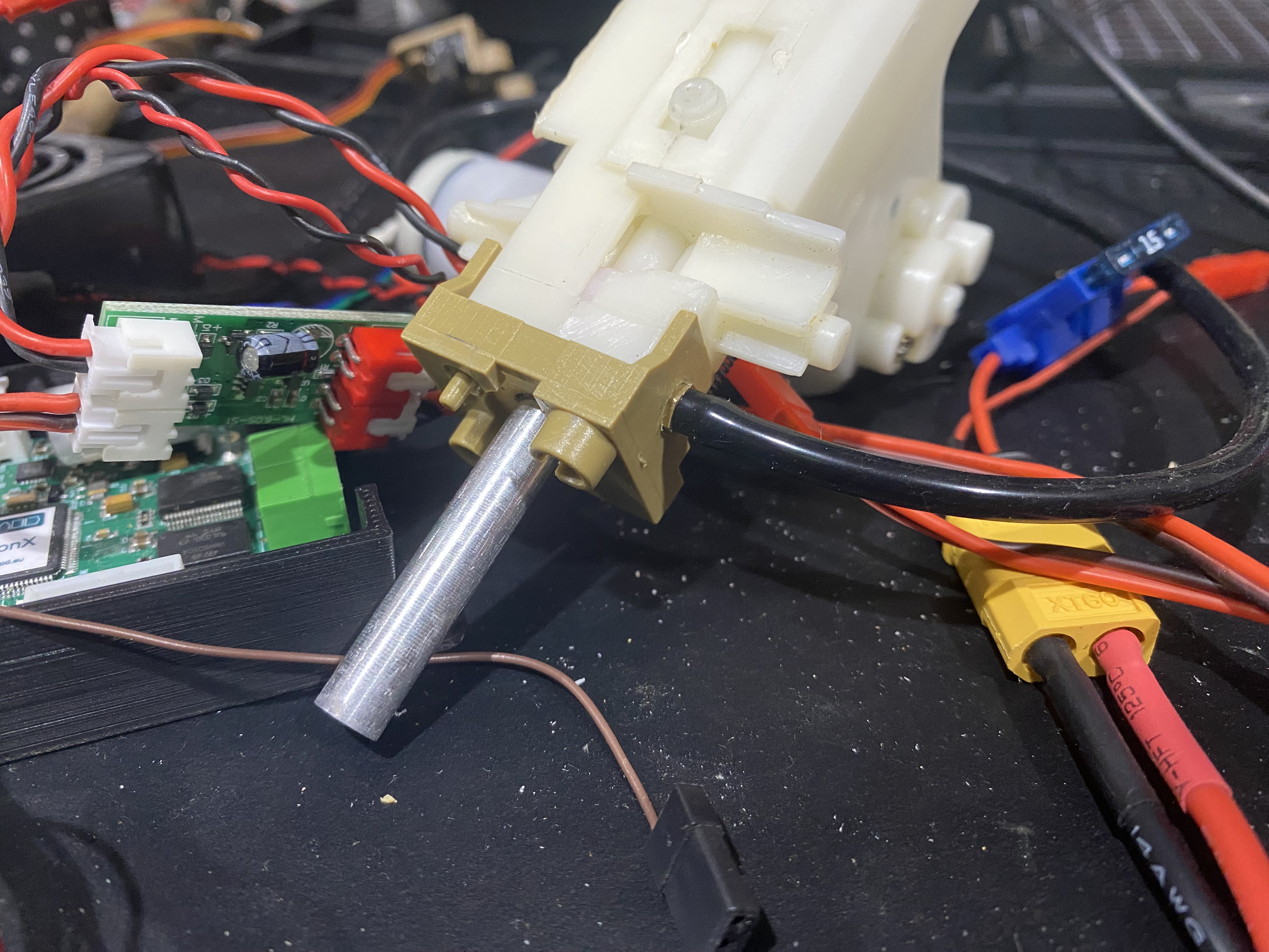Airsoft unit with the tube plugged into the pneumatic fitting