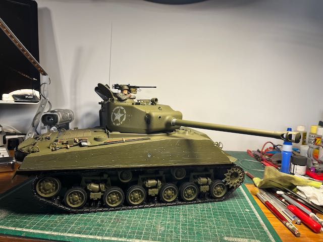 RC 1/16 Sherman M4A3E8