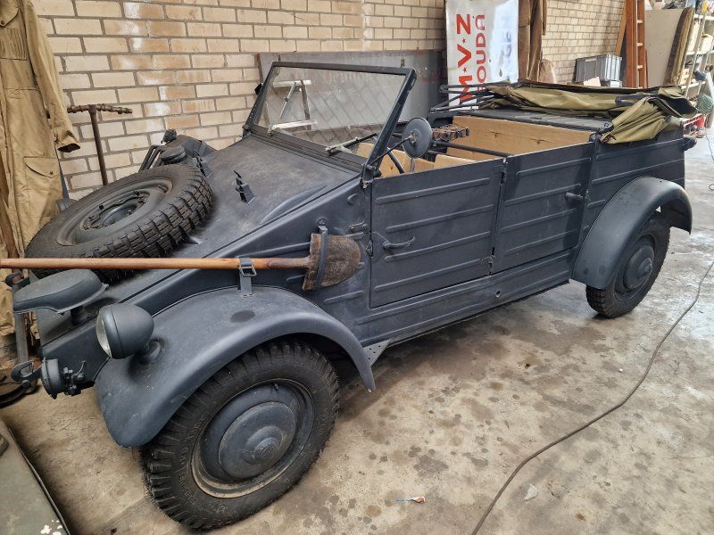1944-volkswagen-typ-82-kubelwagen-653b8c3f37e7a.jpg
